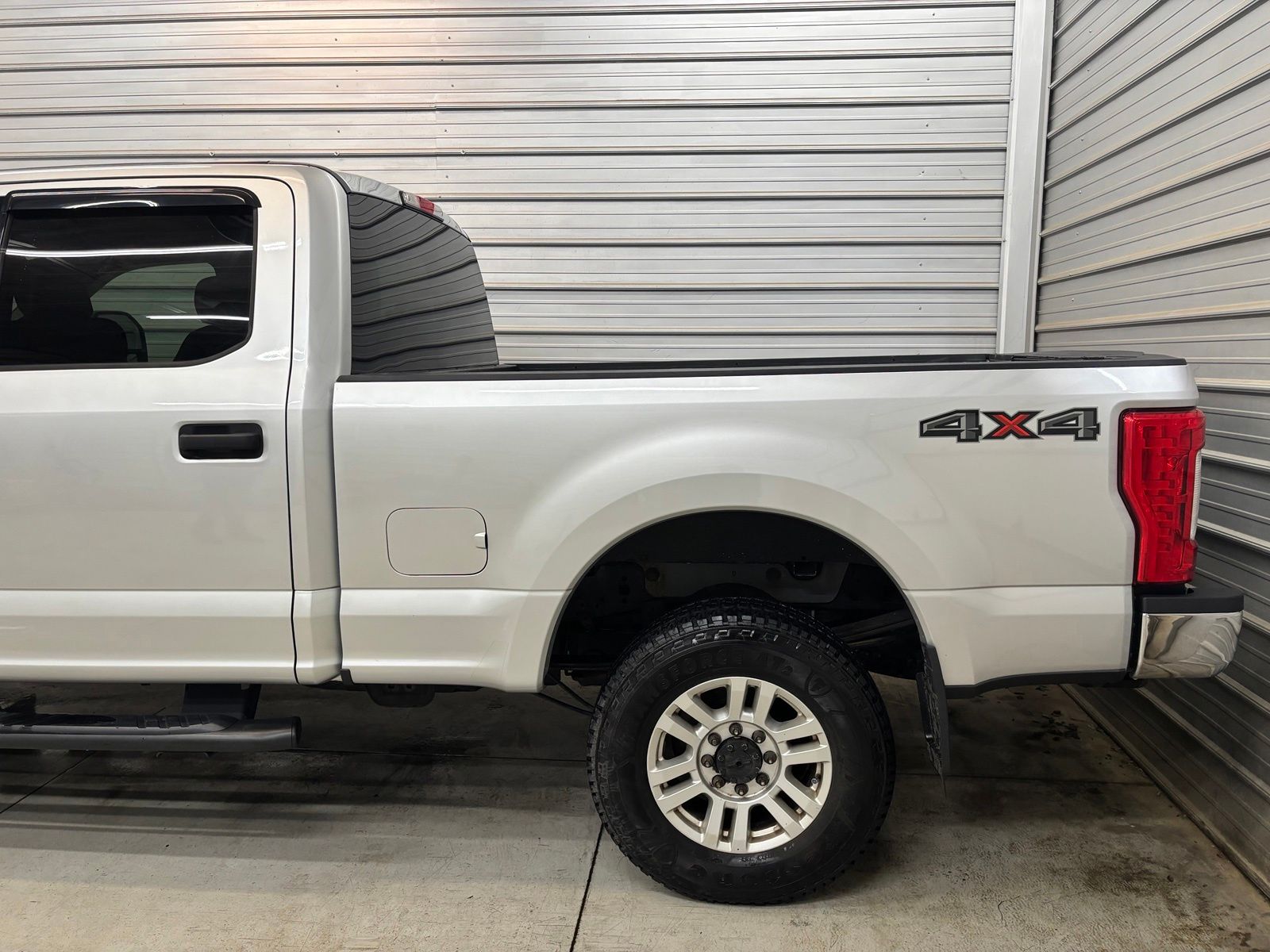 2017 Ford F-250 Super Duty XLT - Image 5