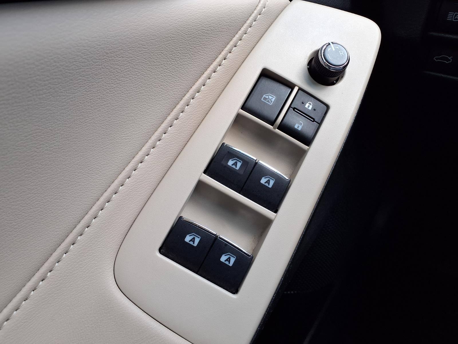 2019 Toyota Avalon XLE Beige at Community Toyota