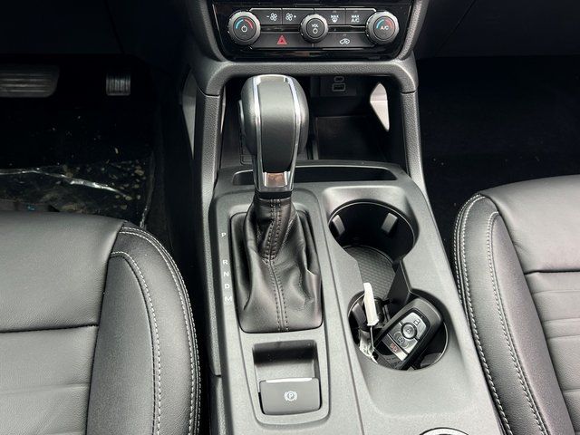 New 2025 Marsh Gray Ford Lariat image 17