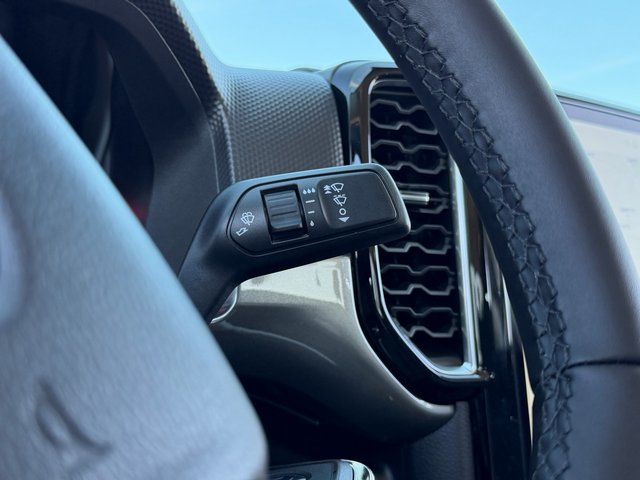 New 2025 Oxford White Ford XLT image 26