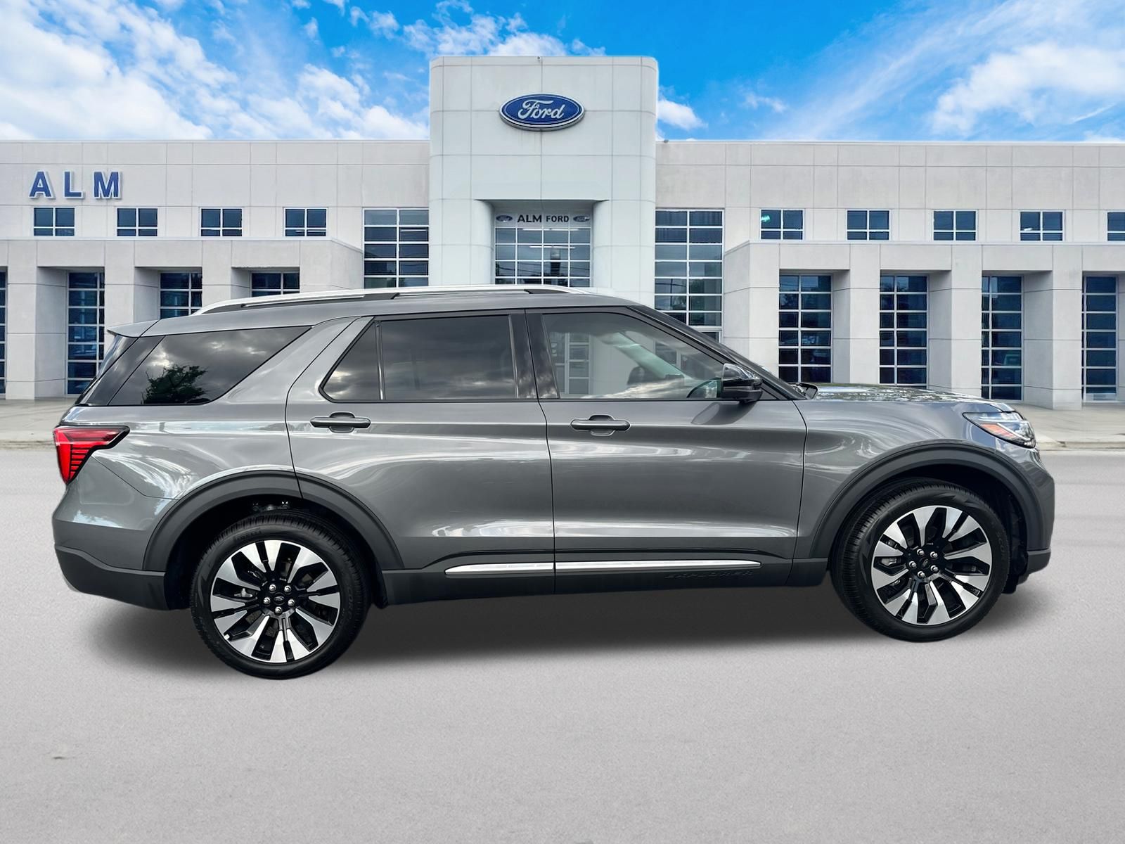 New 2026 Carbonized Gray Metallic Ford Platinum™ image 5