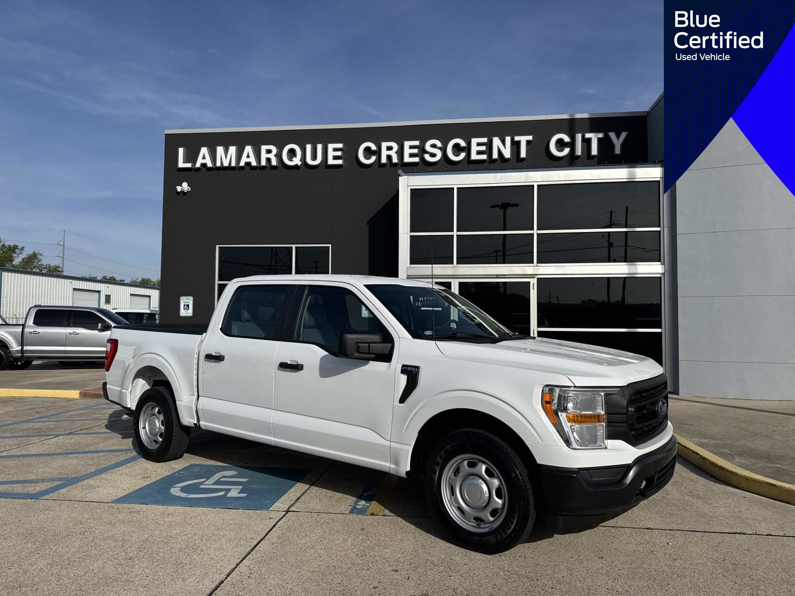 Oxford White 2021 Ford F-150 XL SuperCrew RWD Pickup Truck 4X2 Automatic