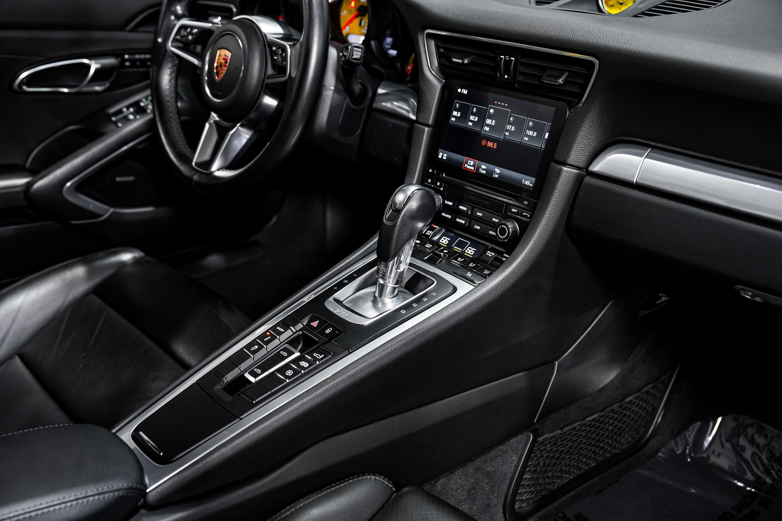 2017 Porsche 911 Targa 4 — photo 42