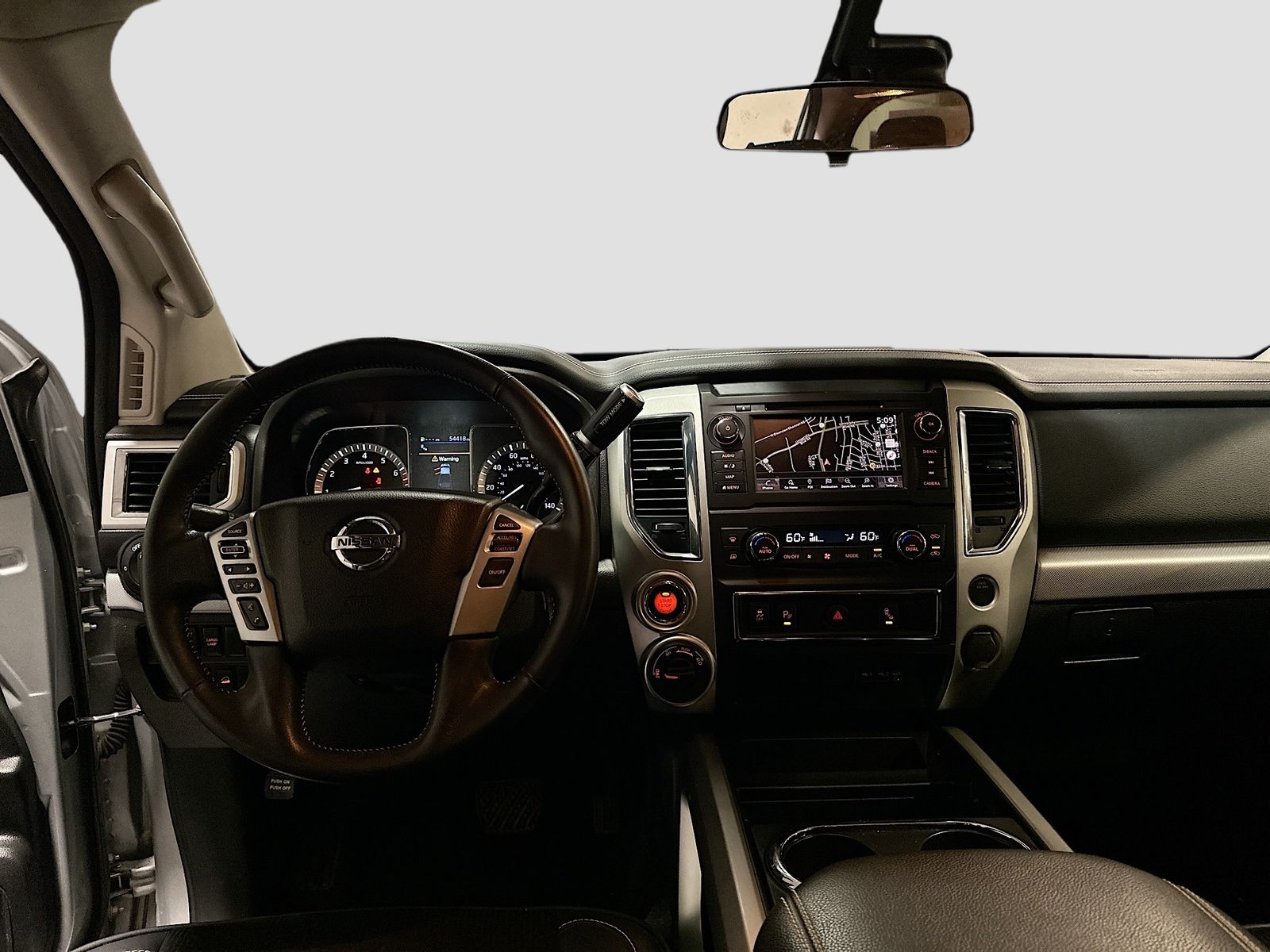 Used 2019 Silver Nissan PRO-4X image 21