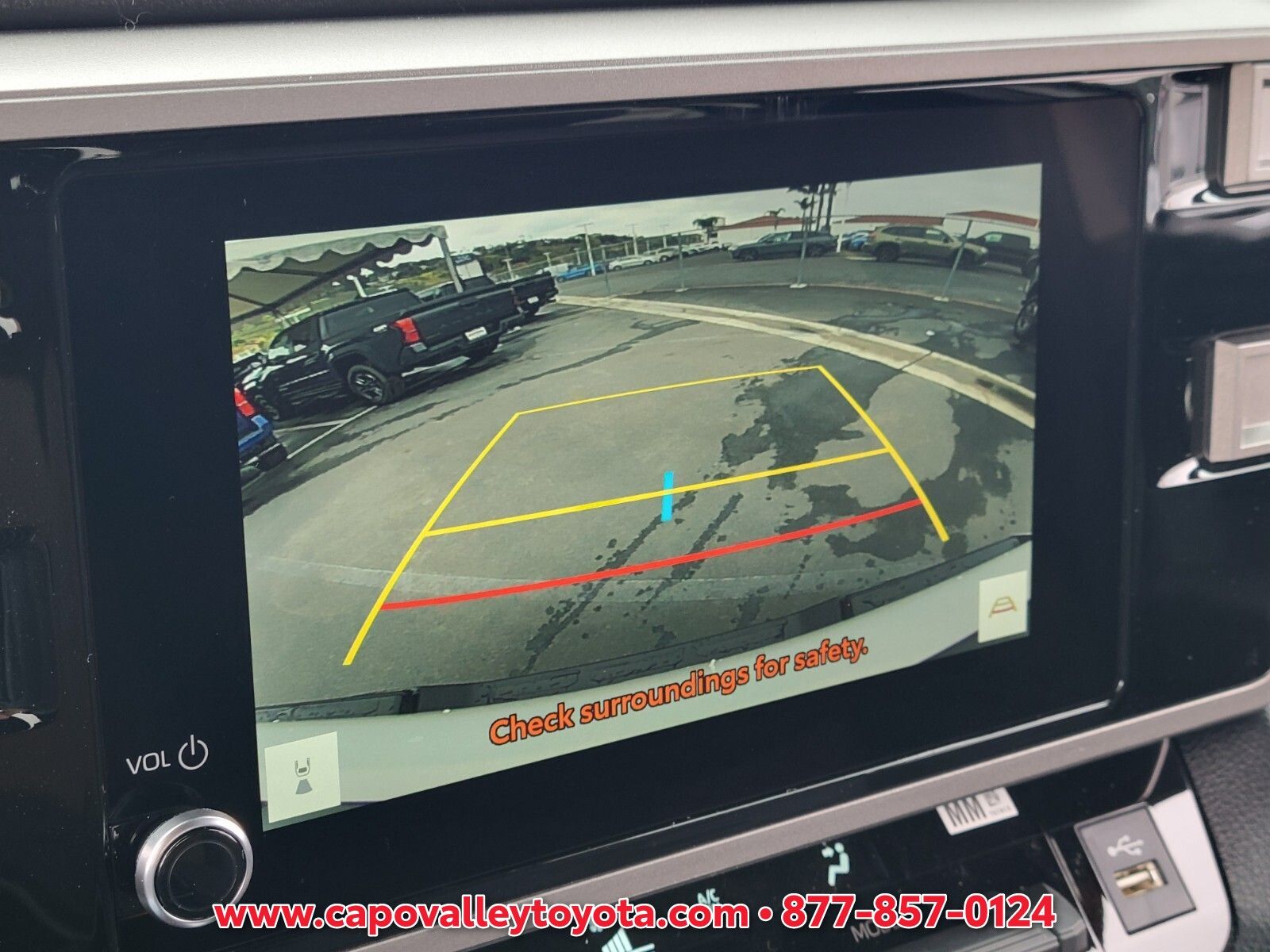 2025 Toyota Tundra SR5 - Photo 18