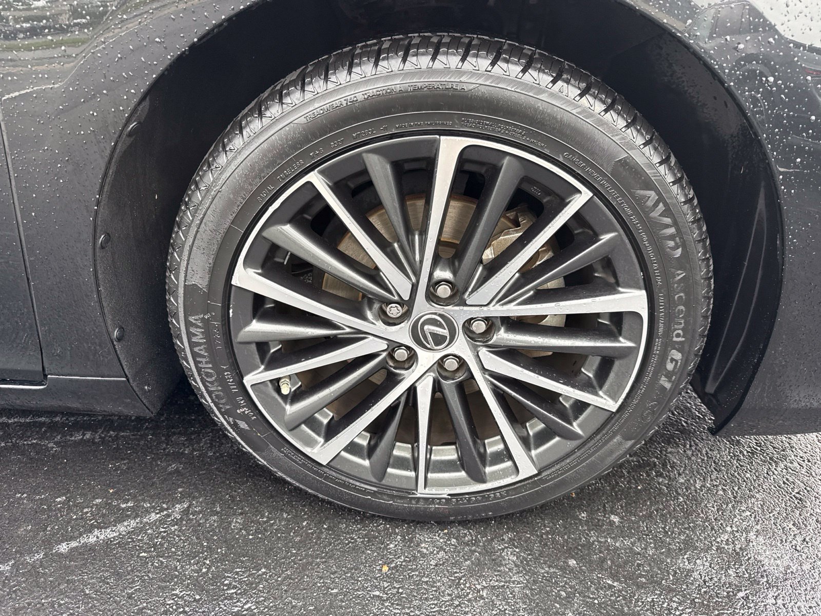Used 2024 Black Lexus 350 image 26