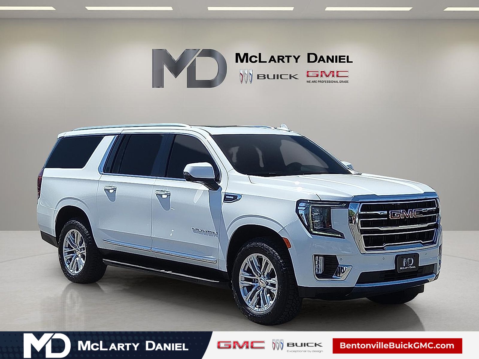 Summit White 2022 GMC Yukon XL SLT 4WD SUV / Crossover Four-Wheel Drive