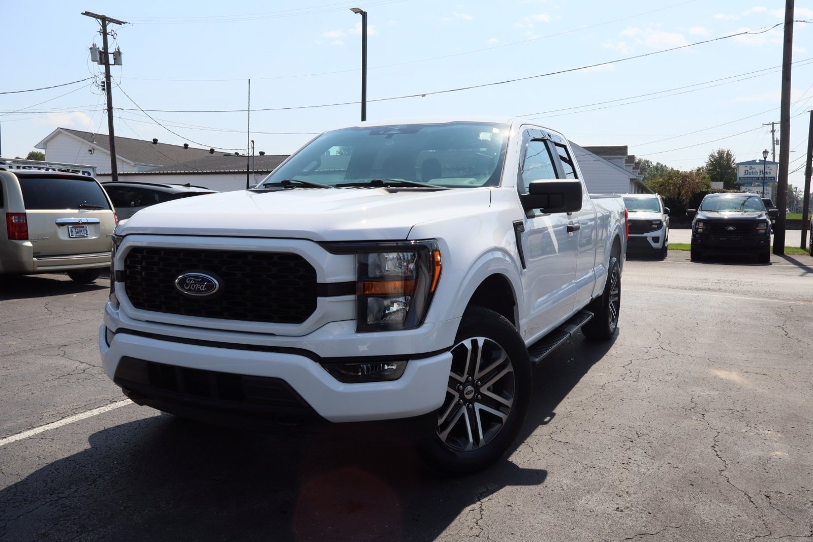Oxford White 2023 Ford F-150 Pickup Truck Four-Wheel Drive Automatic