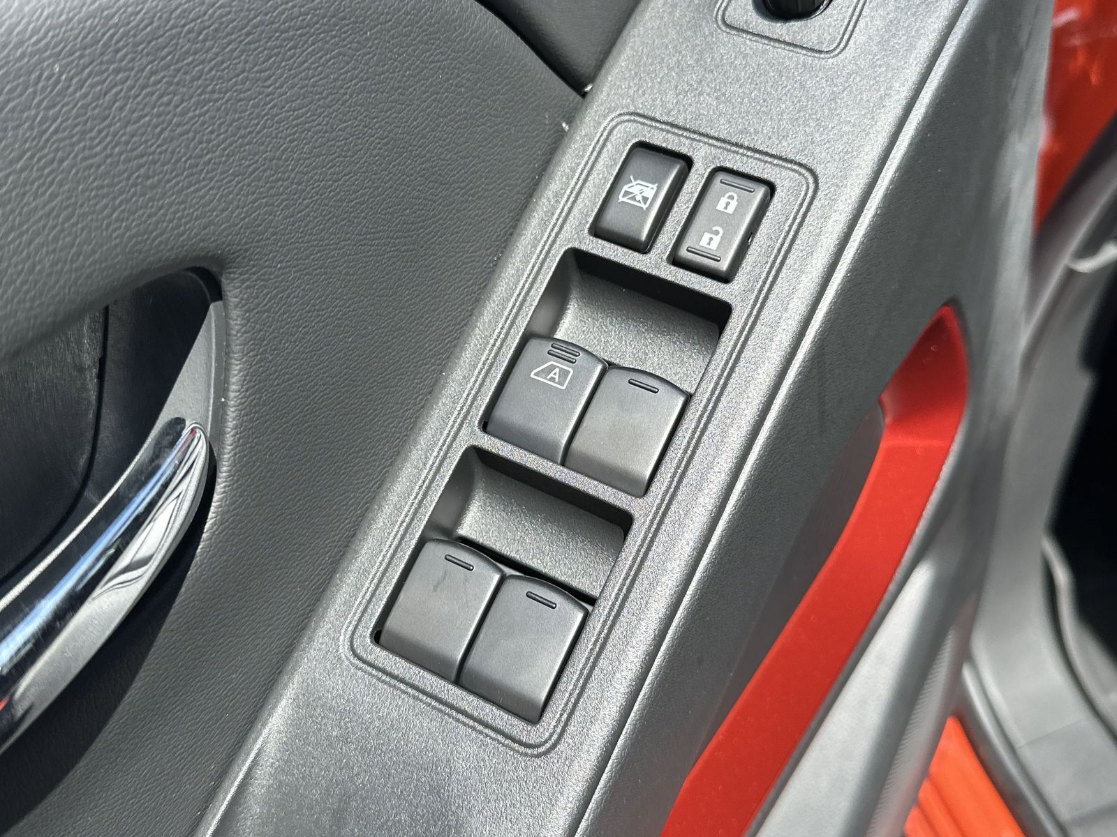 2025 Nissan Frontier PRO-4X photo 16