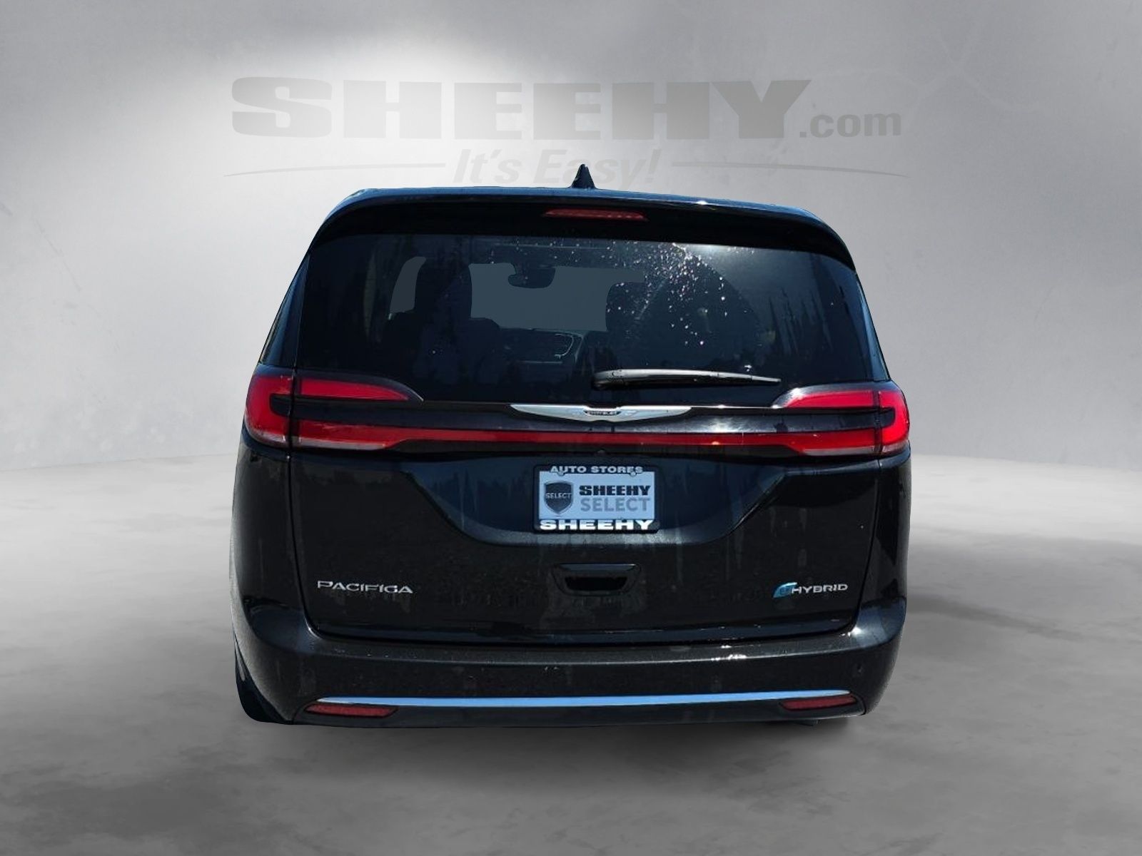 Used 2023 Black Chrysler Limited image 14