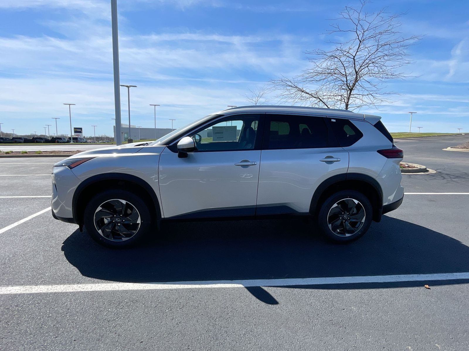 2024 Nissan Rogue SV 12