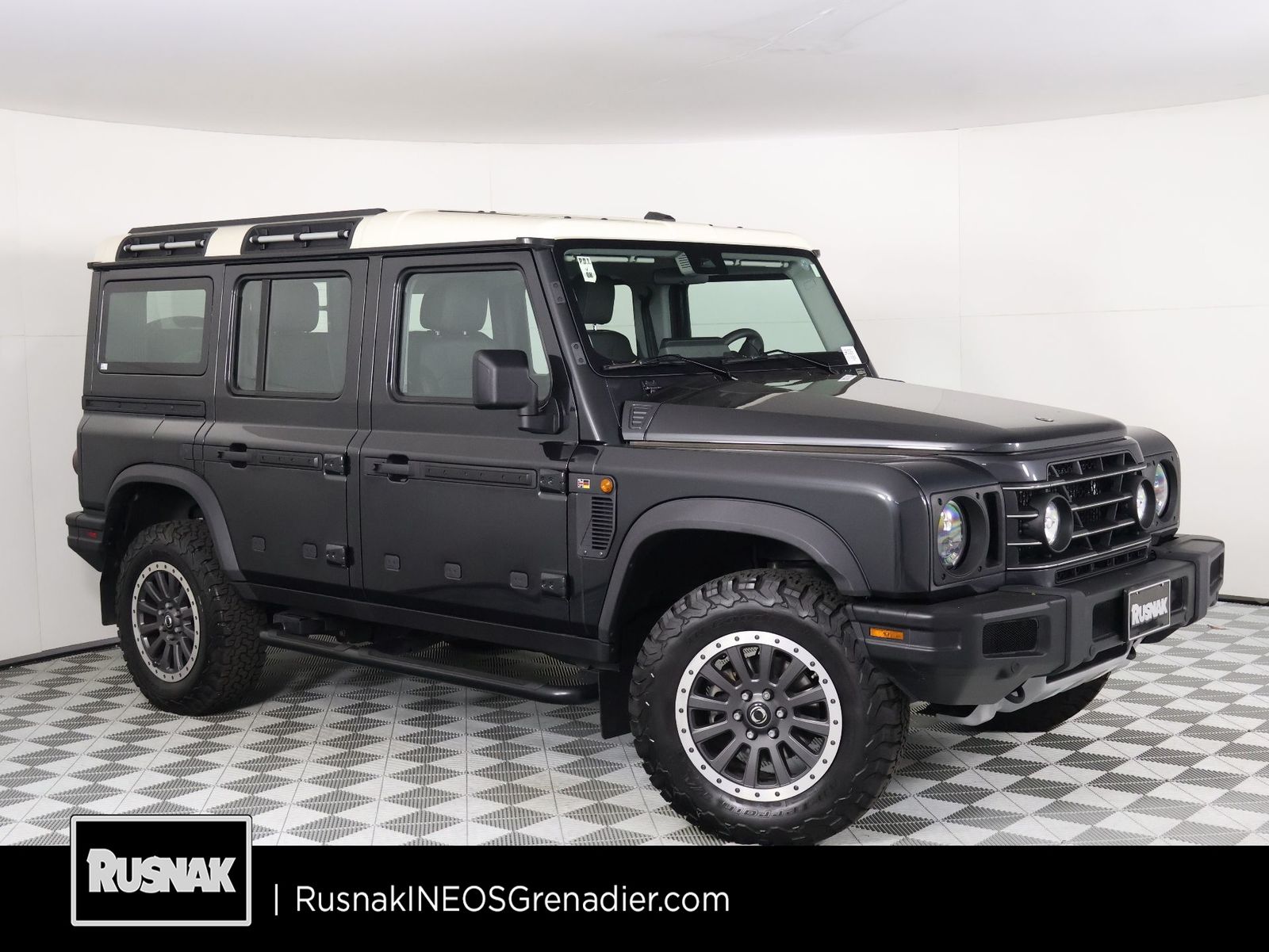 Donny Gray Metallic 2025 Ineos Grenadier SUV / Crossover Four-Wheel Drive 8-Speed Automatic