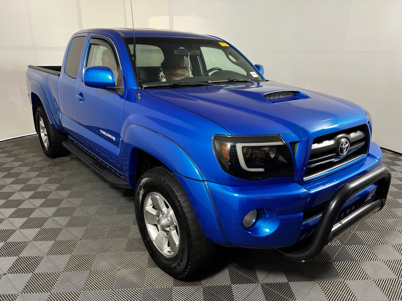 Thumbnail: 2007 Toyota Tacoma - 3