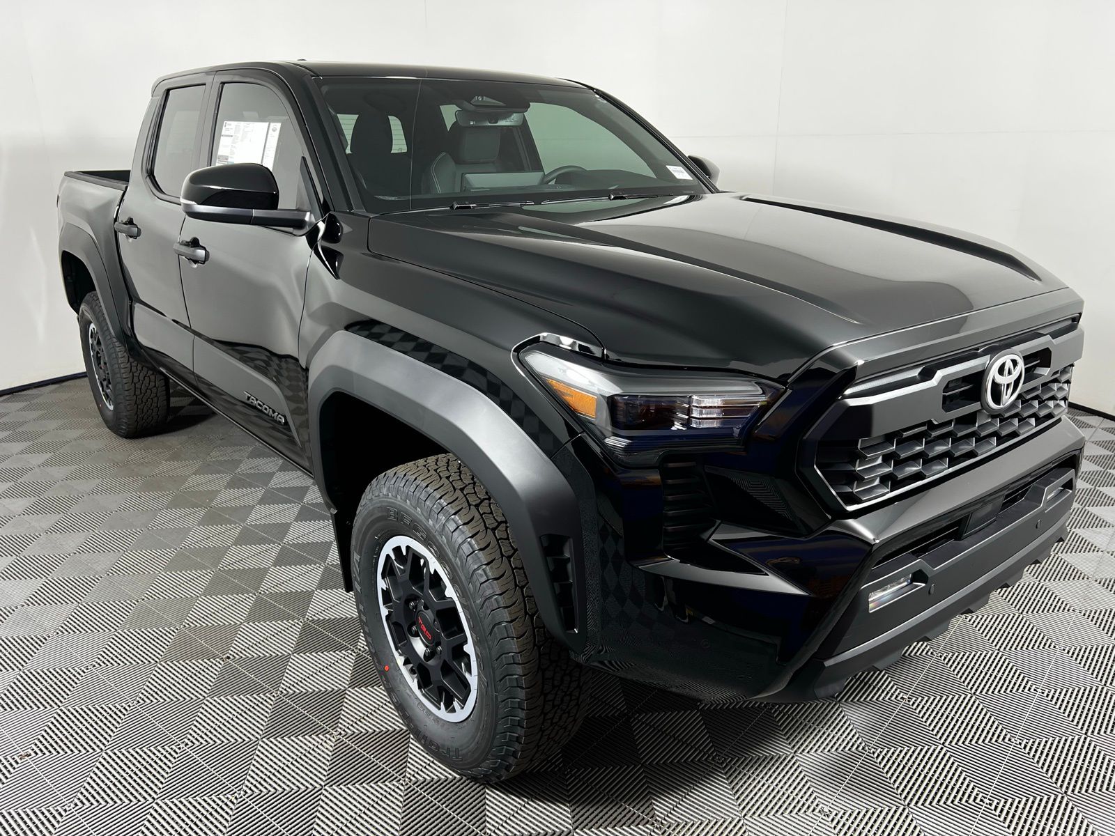 Thumbnail: 2025 Toyota Tacoma - 3