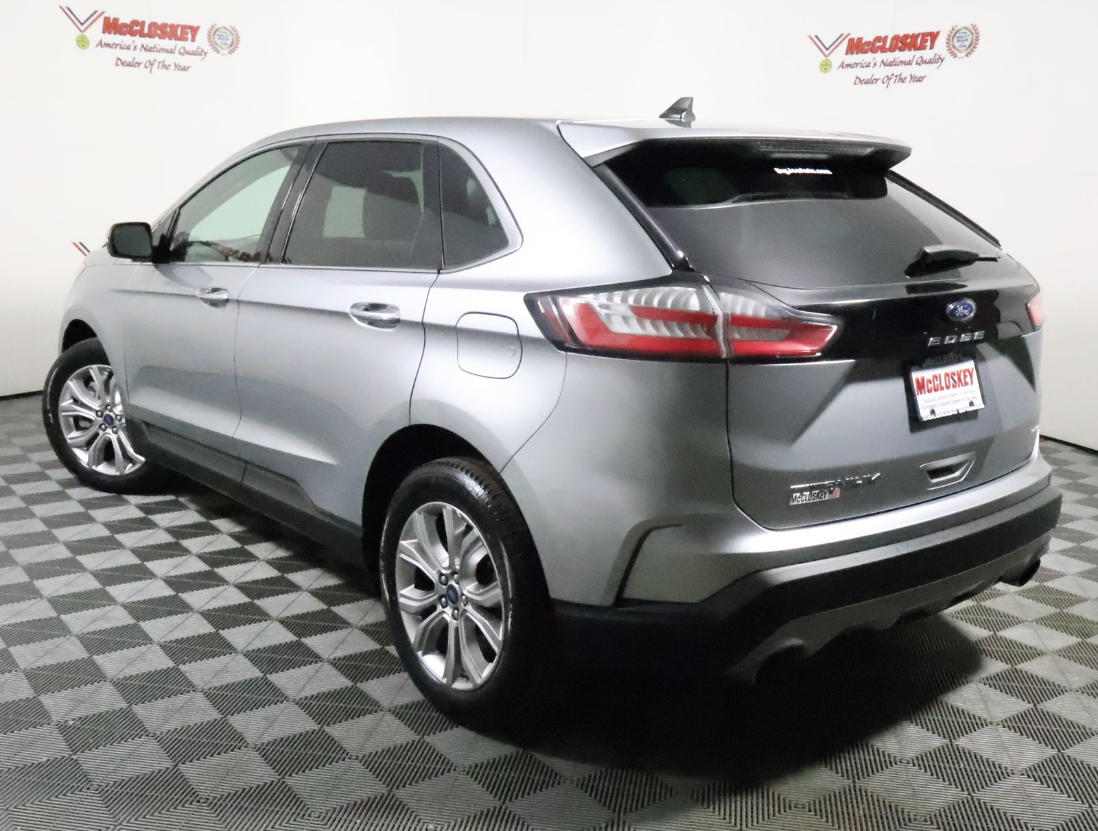 2022 Ford Edge Titanium photo