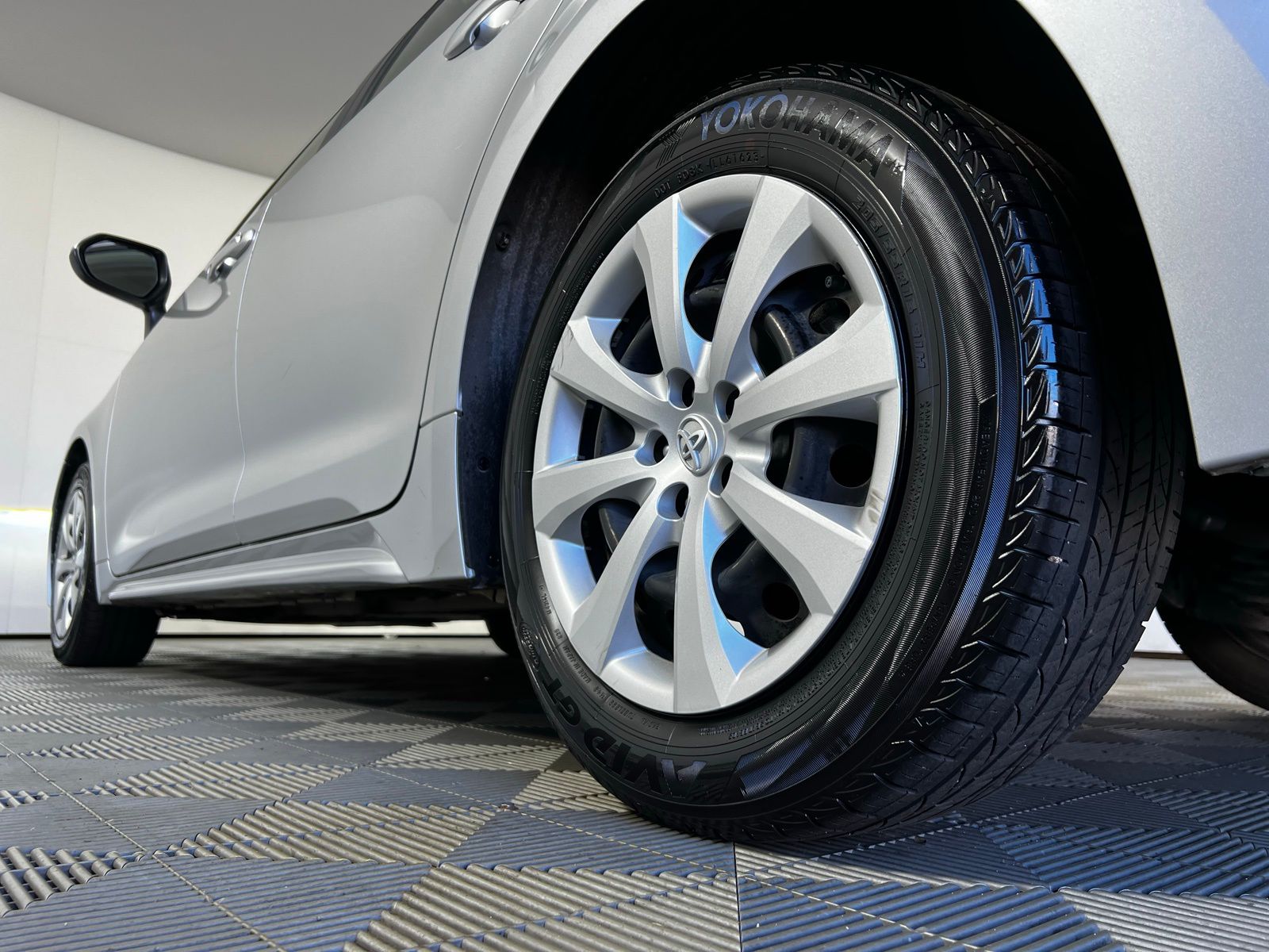 Thumbnail: 2023 Toyota Corolla - 24