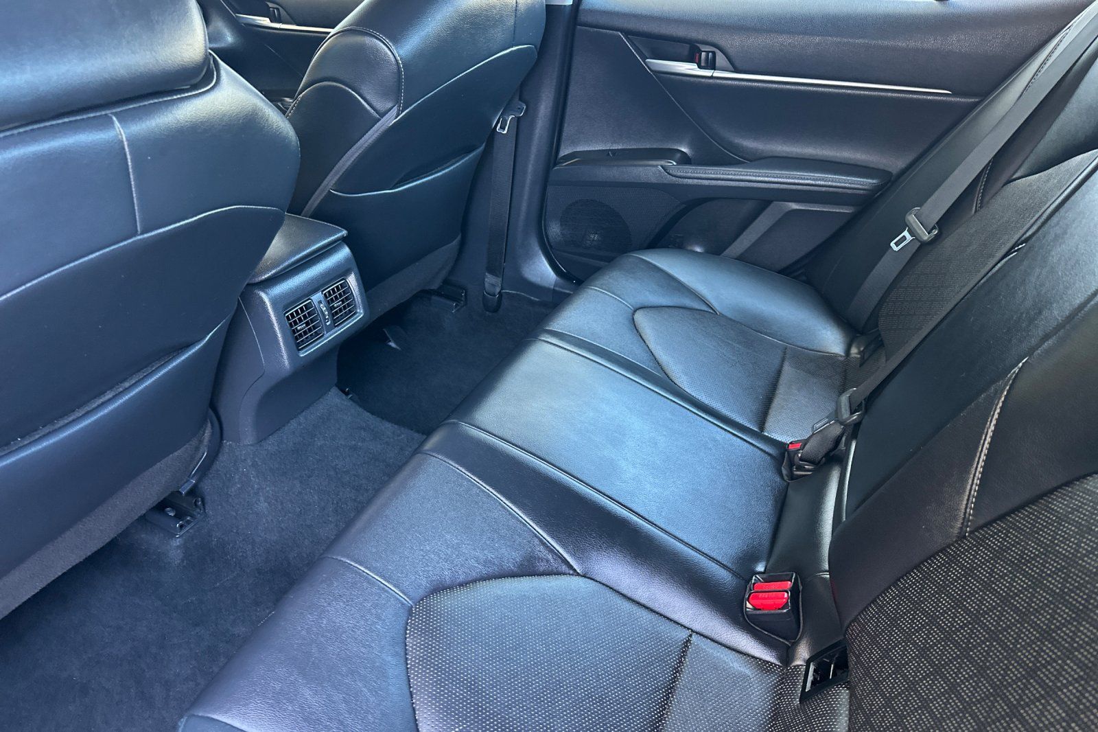 2024 Toyota Camry XSE - Photo 11