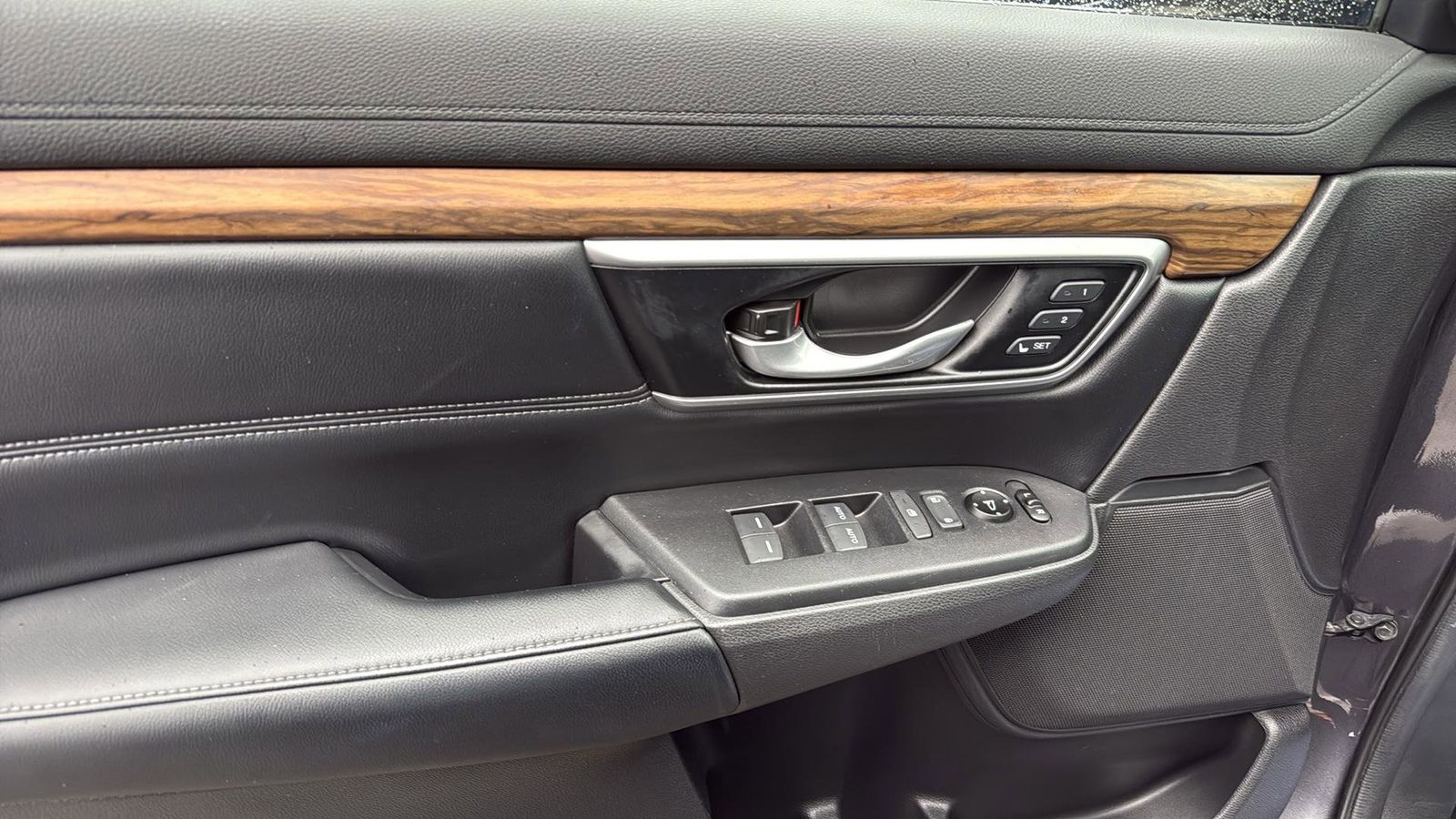 Used Car 2020 Honda Cr-v Hybrid  Ex-l For Sale Under $30,000 In Austin, Texas