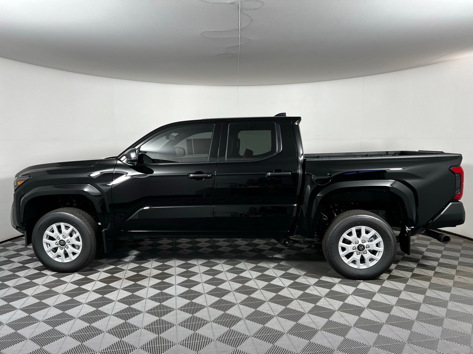 Thumbnail: 2025 Toyota Tacoma - 8