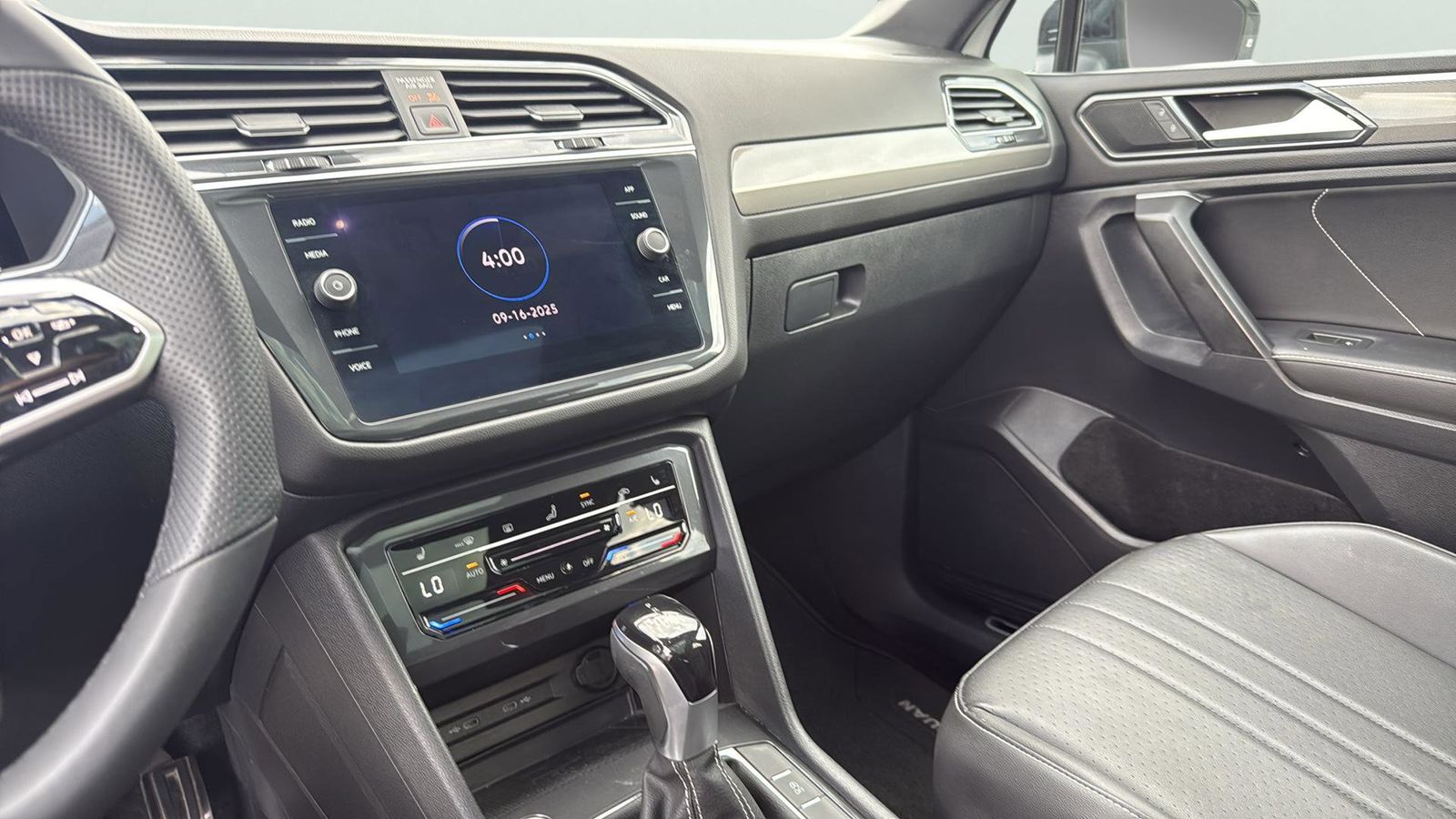 Used Car 2022 Volkswagen Tiguan  2.0t Se R-line Black For Sale In Austin, Texas