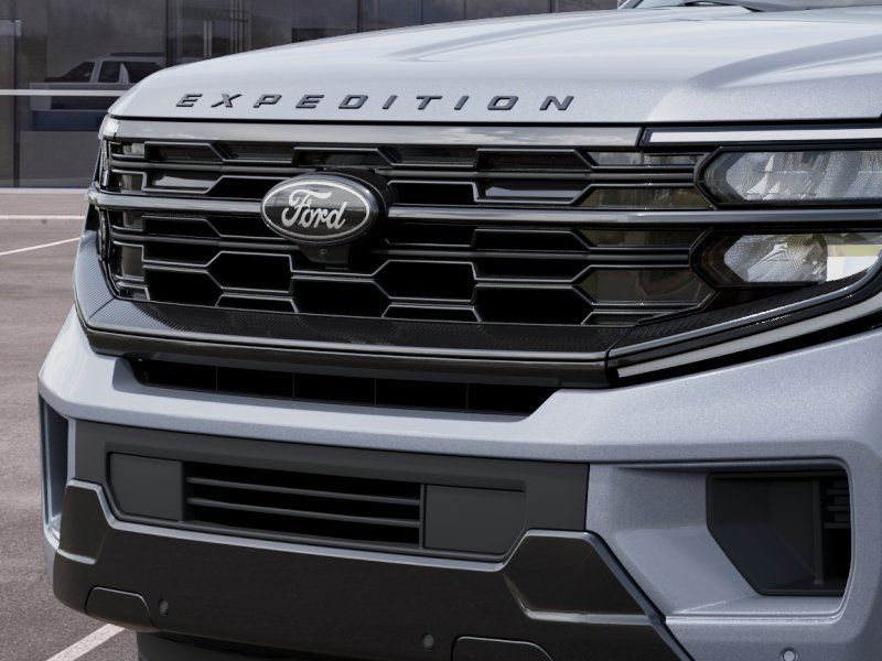 New 2027 Glacier Gray Metallic Tri-Coat Ford Platinum image 17