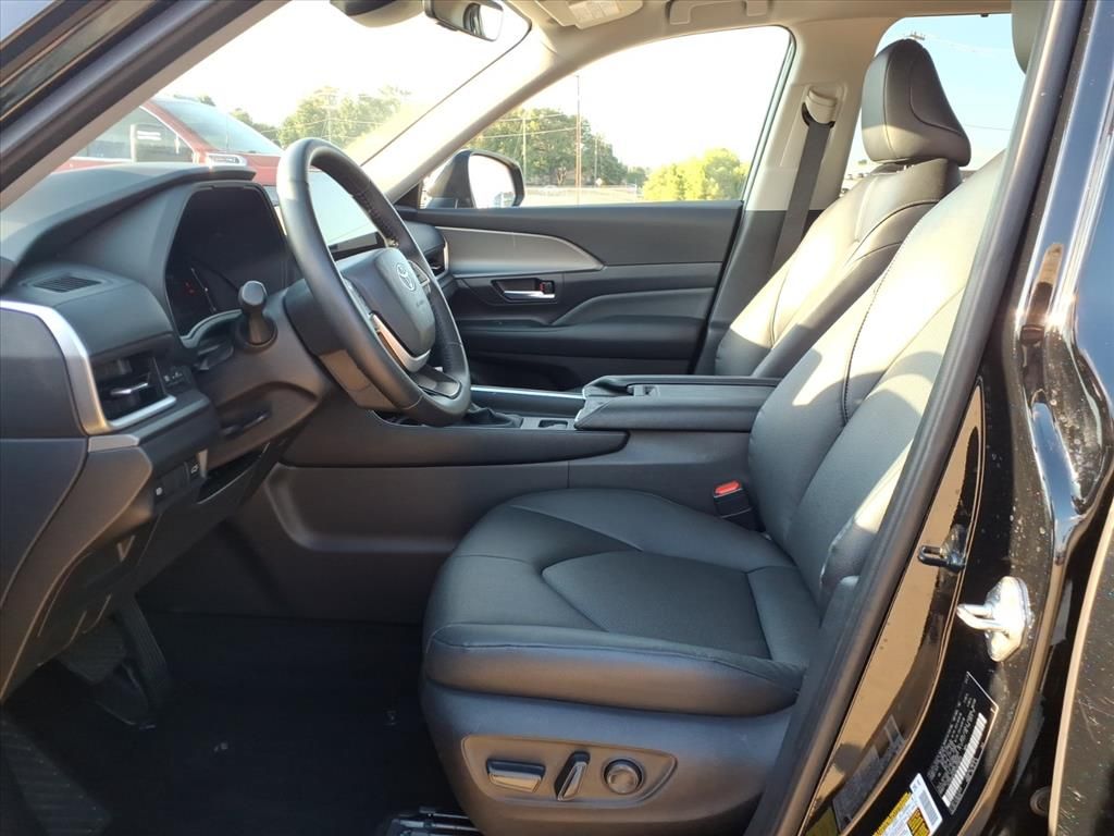 2025 Toyota Grand Highlander XLE  at Classic Toyota Galveston