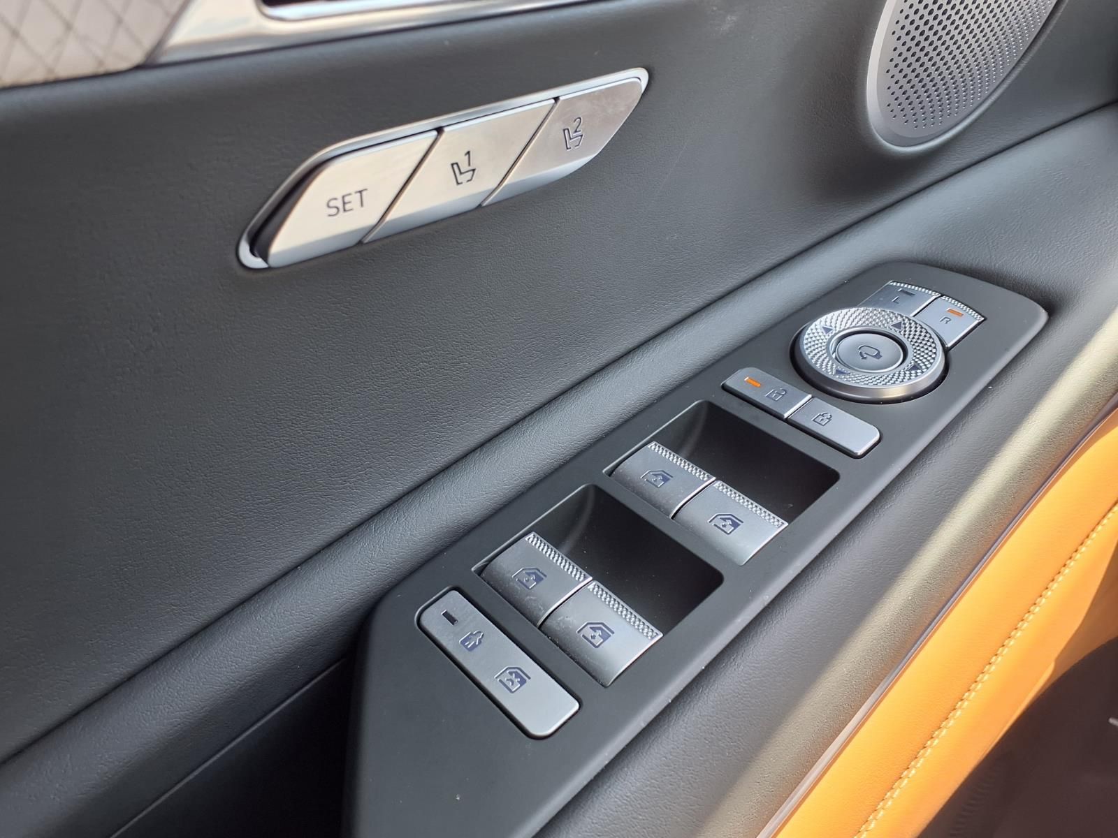 2025 Genesis GV80 3.5T Advanced White at Texan Dodge Chrysler Jeep Ram