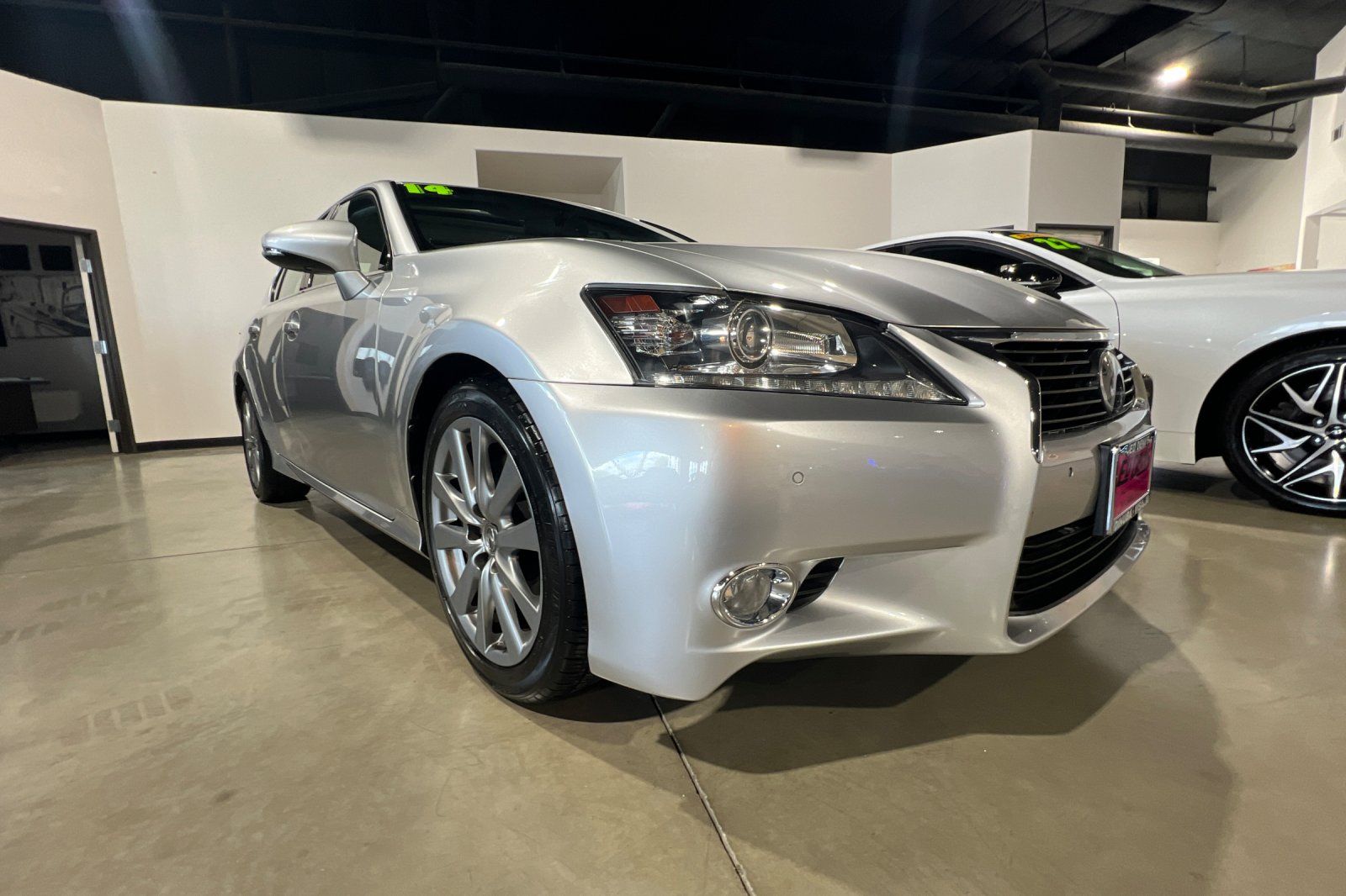 View vehicle photo 2