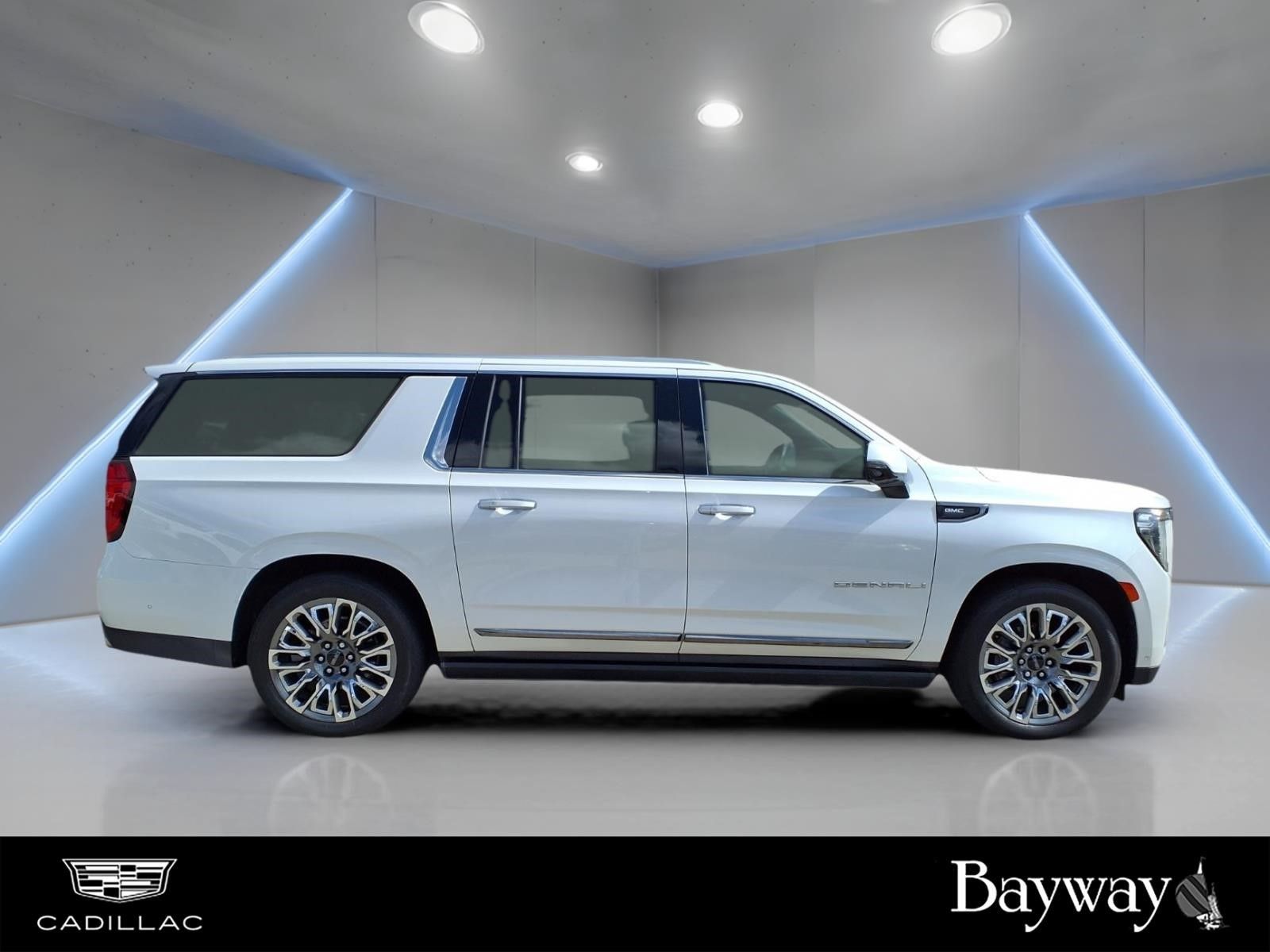 2024 GMC Yukon XL Denali Ultimate White at River Oaks CDJR