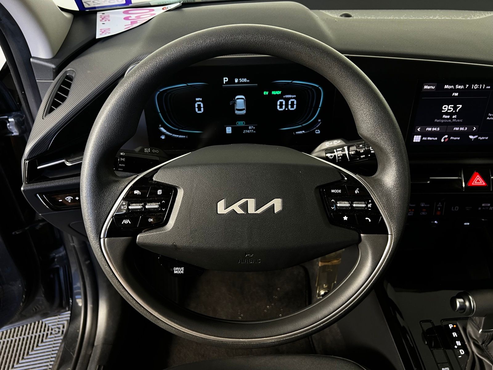 Thumbnail: 2025 Kia Niro - 9