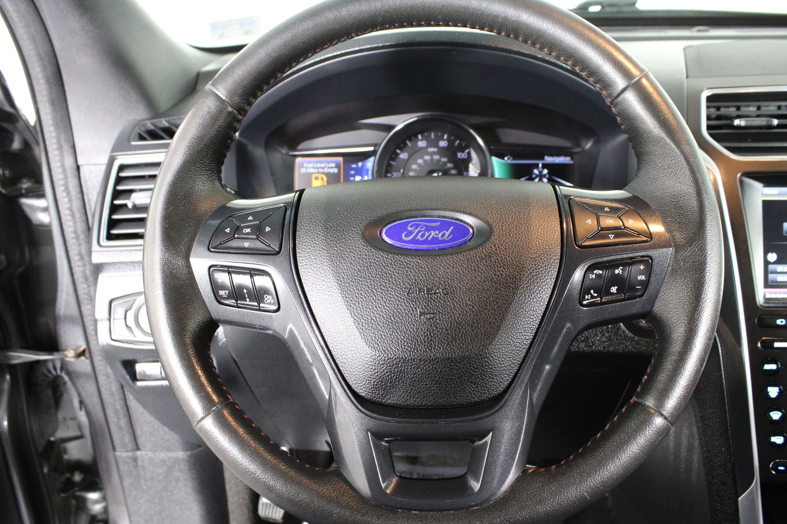 Used 2016 Gray Ford Sport image 17