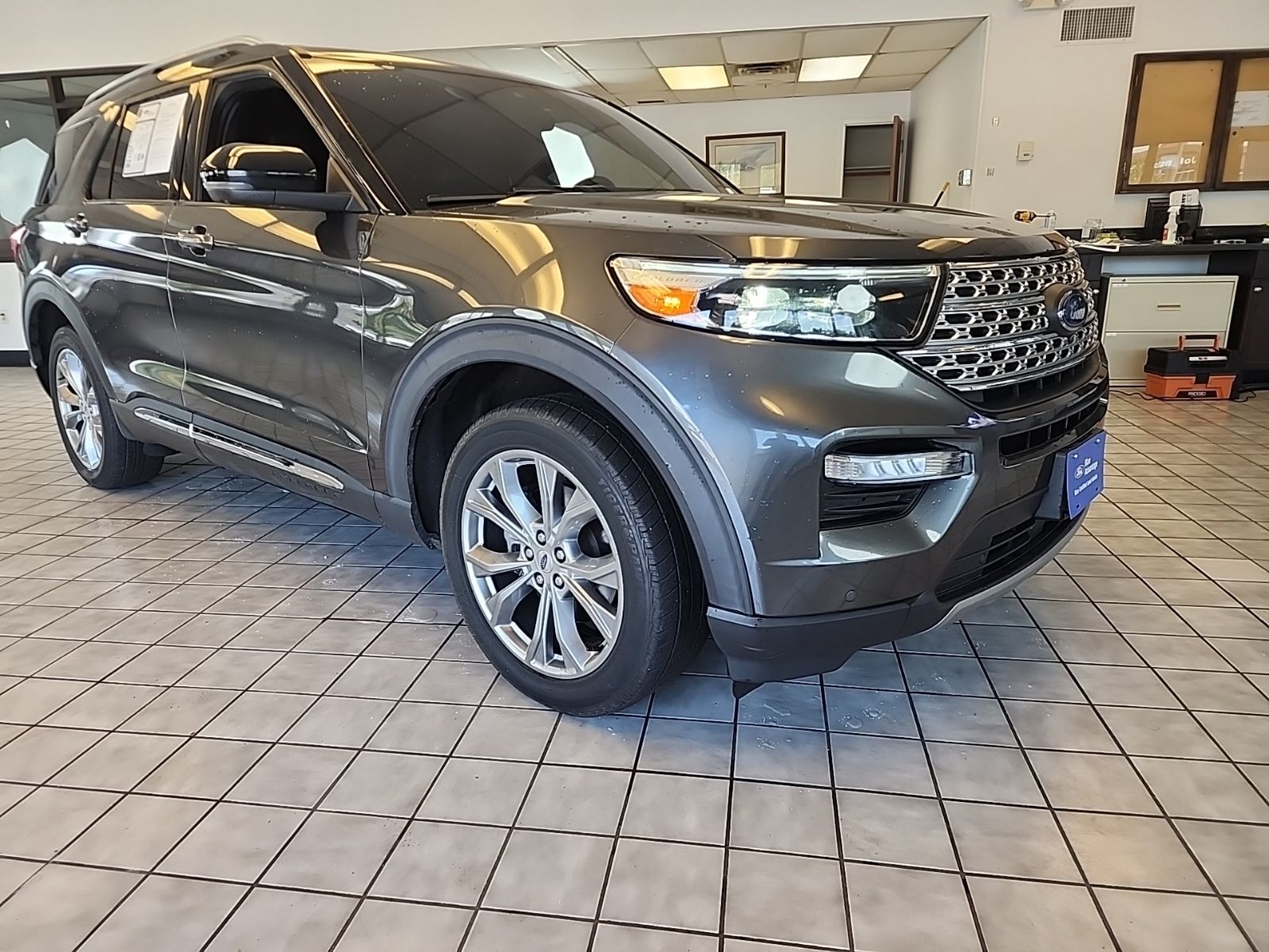 2020 Ford Explorer Limited 4WD's photo