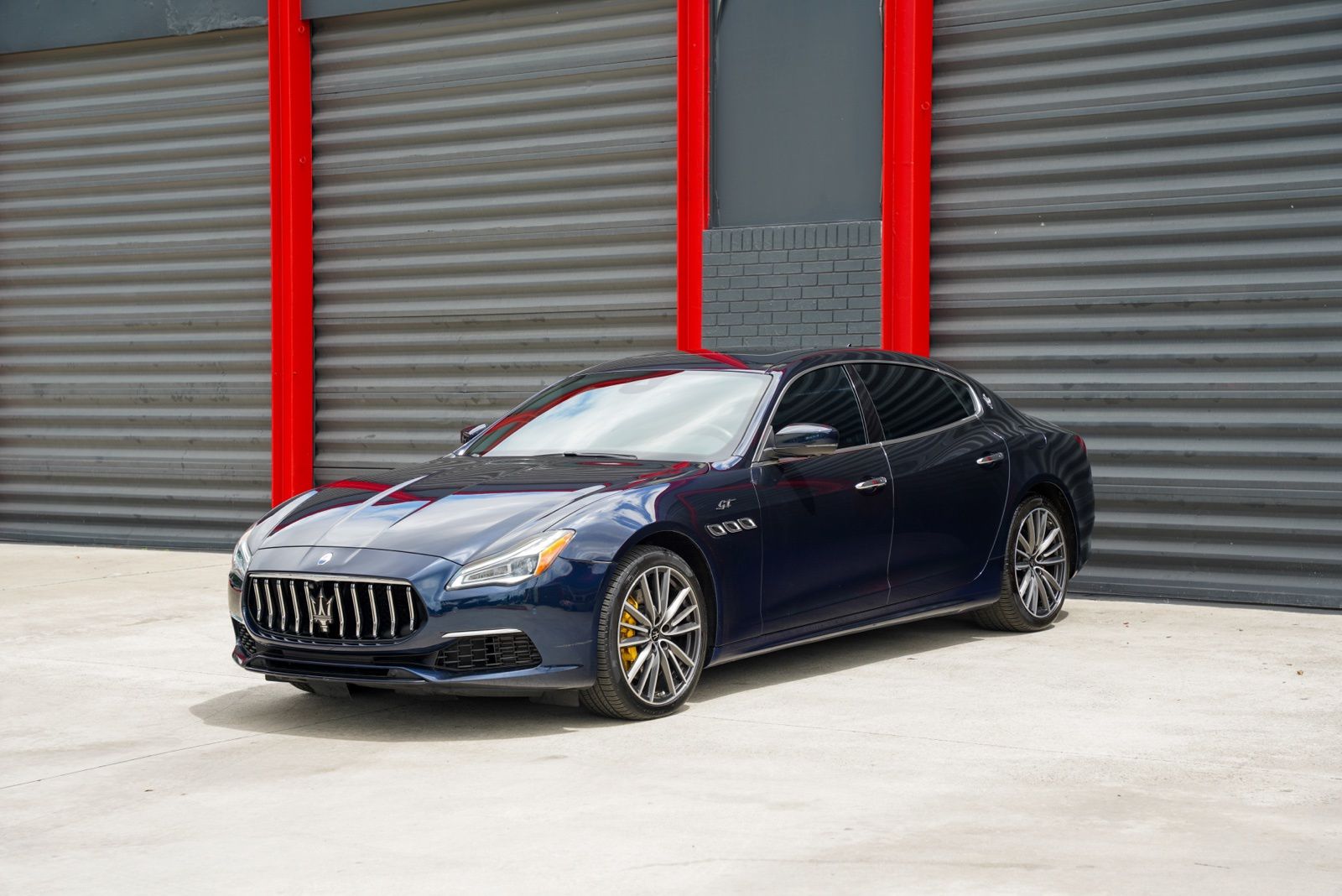 Blue 2022 Maserati Quattroporte GT RWD Sedan Rear-Wheel Drive 8-Speed Automatic