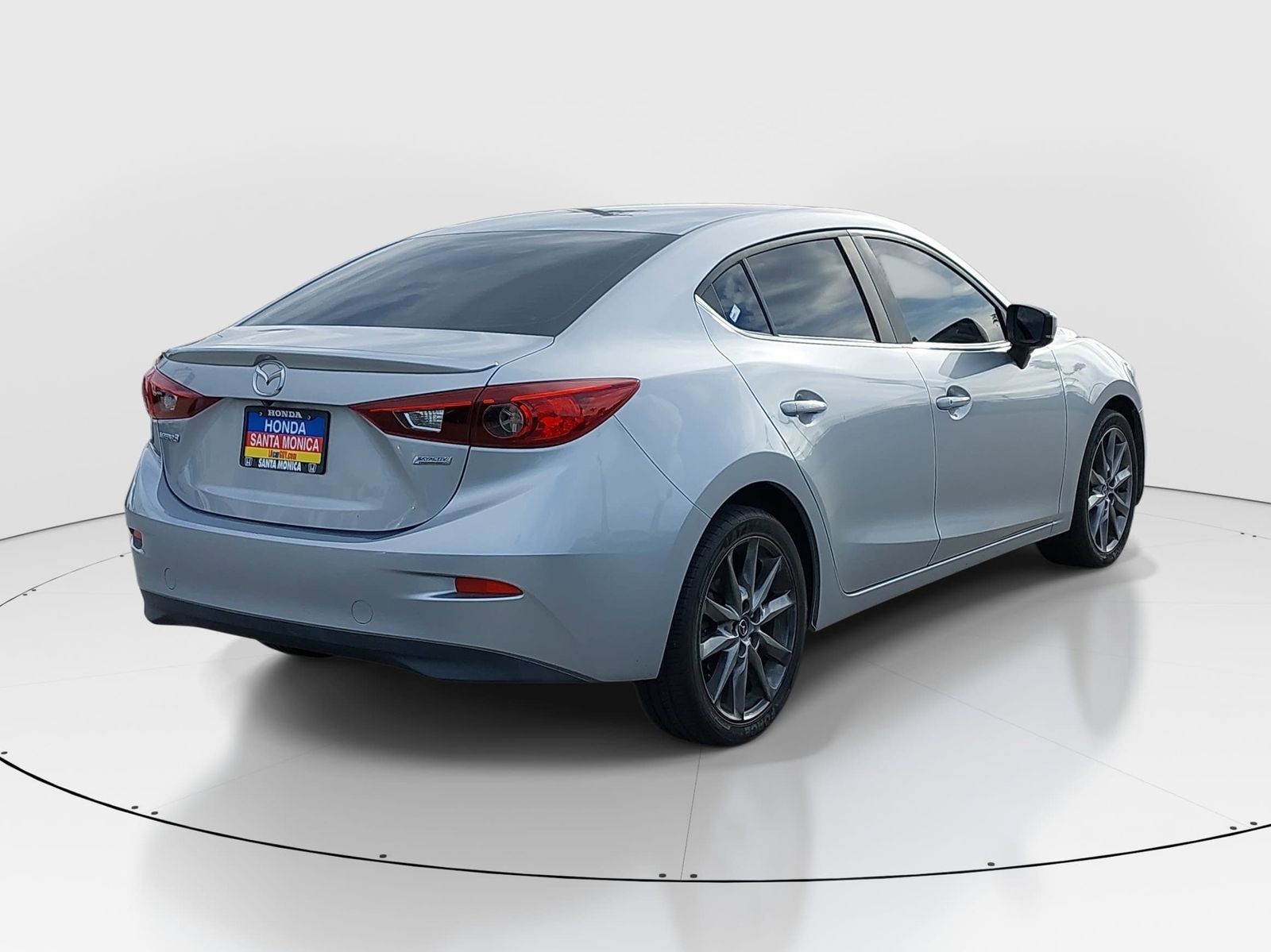 View vehicle photo 5