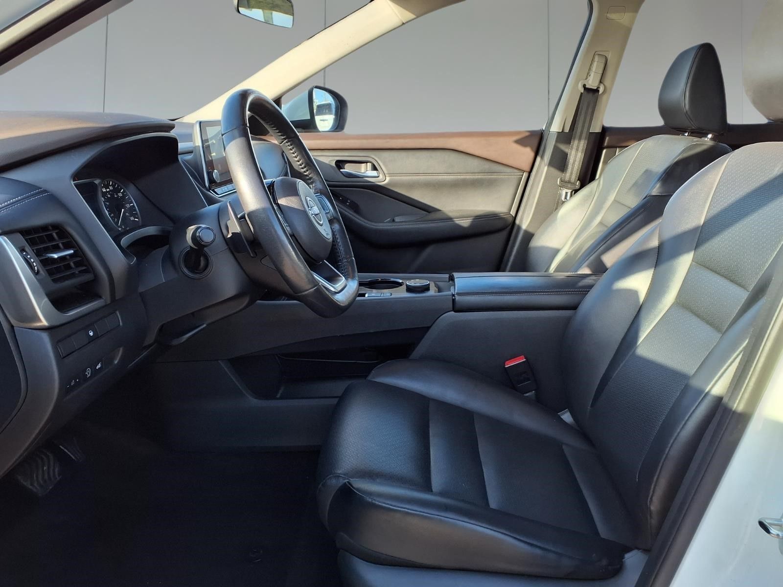 2023 Nissan Rogue SV White at Don McGill Toyota