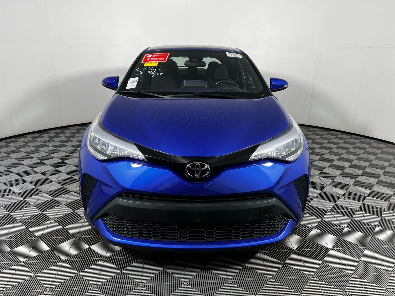 2021 Toyota C-HR LE 2