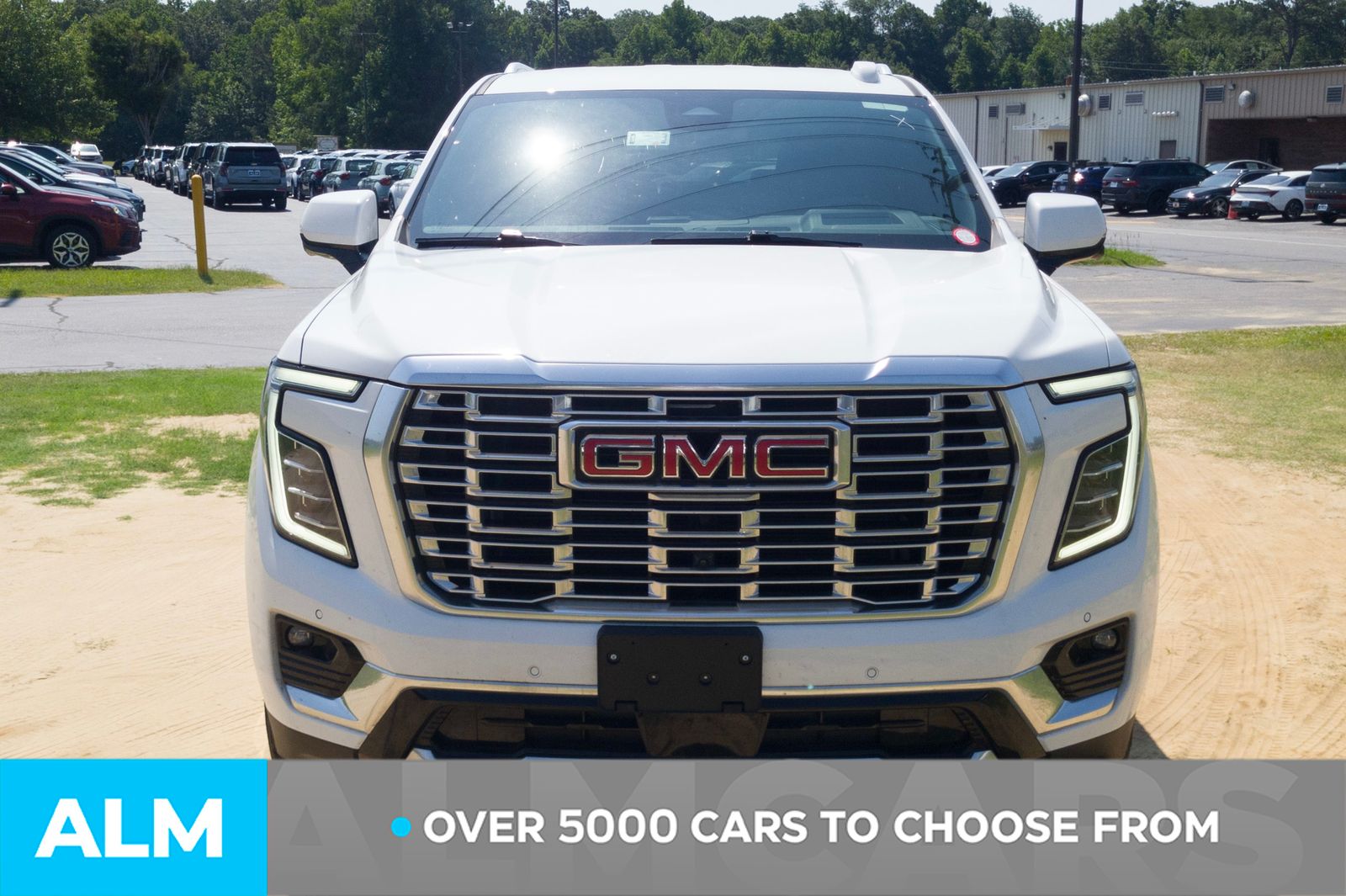 Used 2025 Summit White GMC Denali image 3