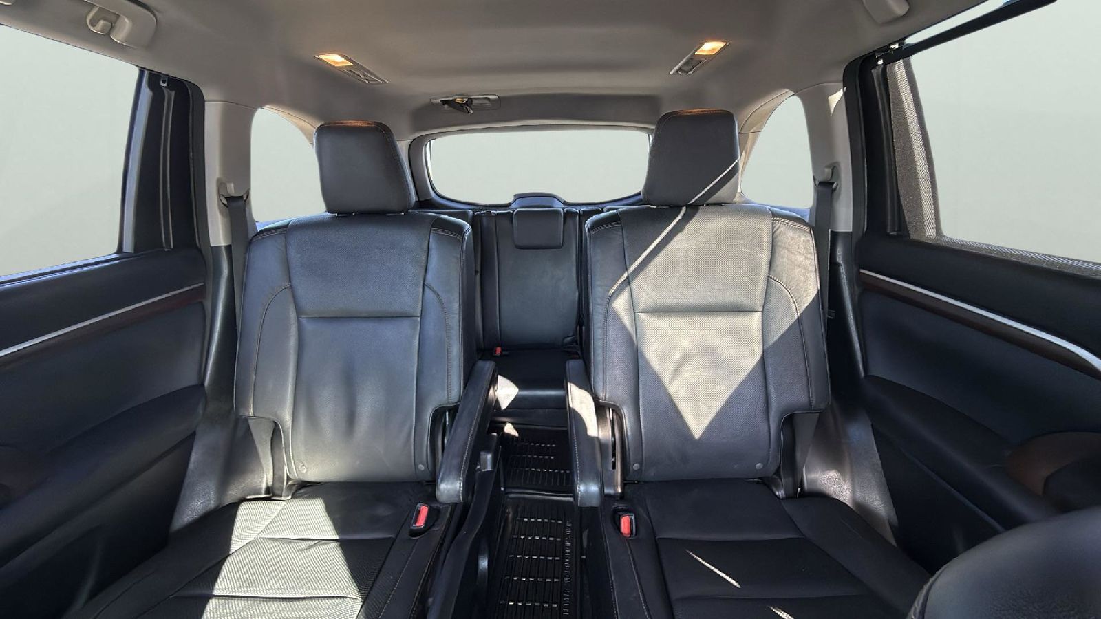 Used Car 2015 Toyota Highlander  Limited For Sale Under $20,000 In Austin, Texas