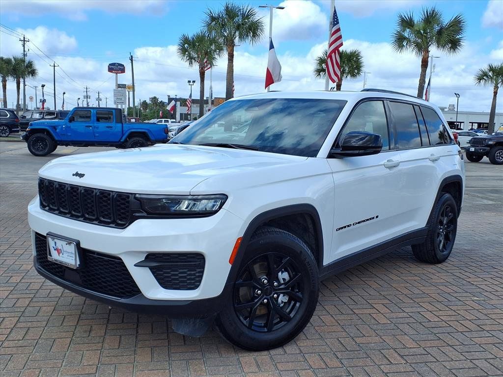 2025 Jeep Grand Cherokee Altitude X RWD