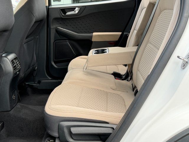 Certified Used 2020 Oxford White Ford SE image 7