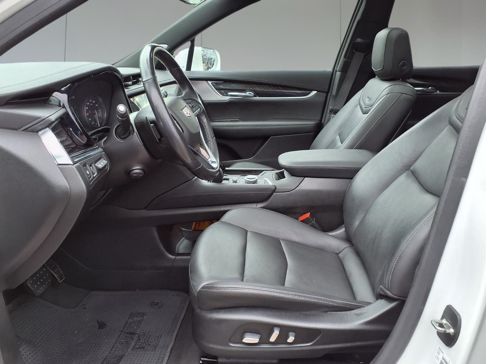 2020 Cadillac XT6 Premium Luxury White at Tom Peacock Cadillac