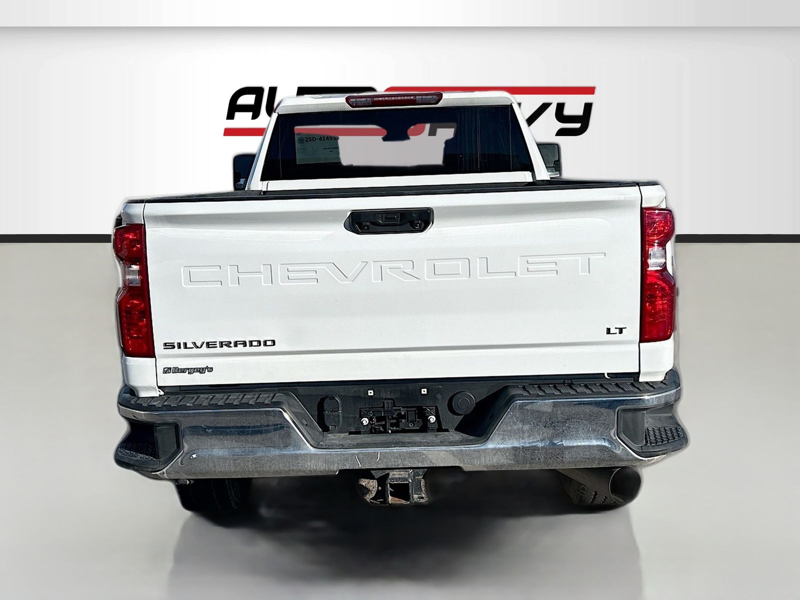 Used 2024 White Chevrolet LT image 6