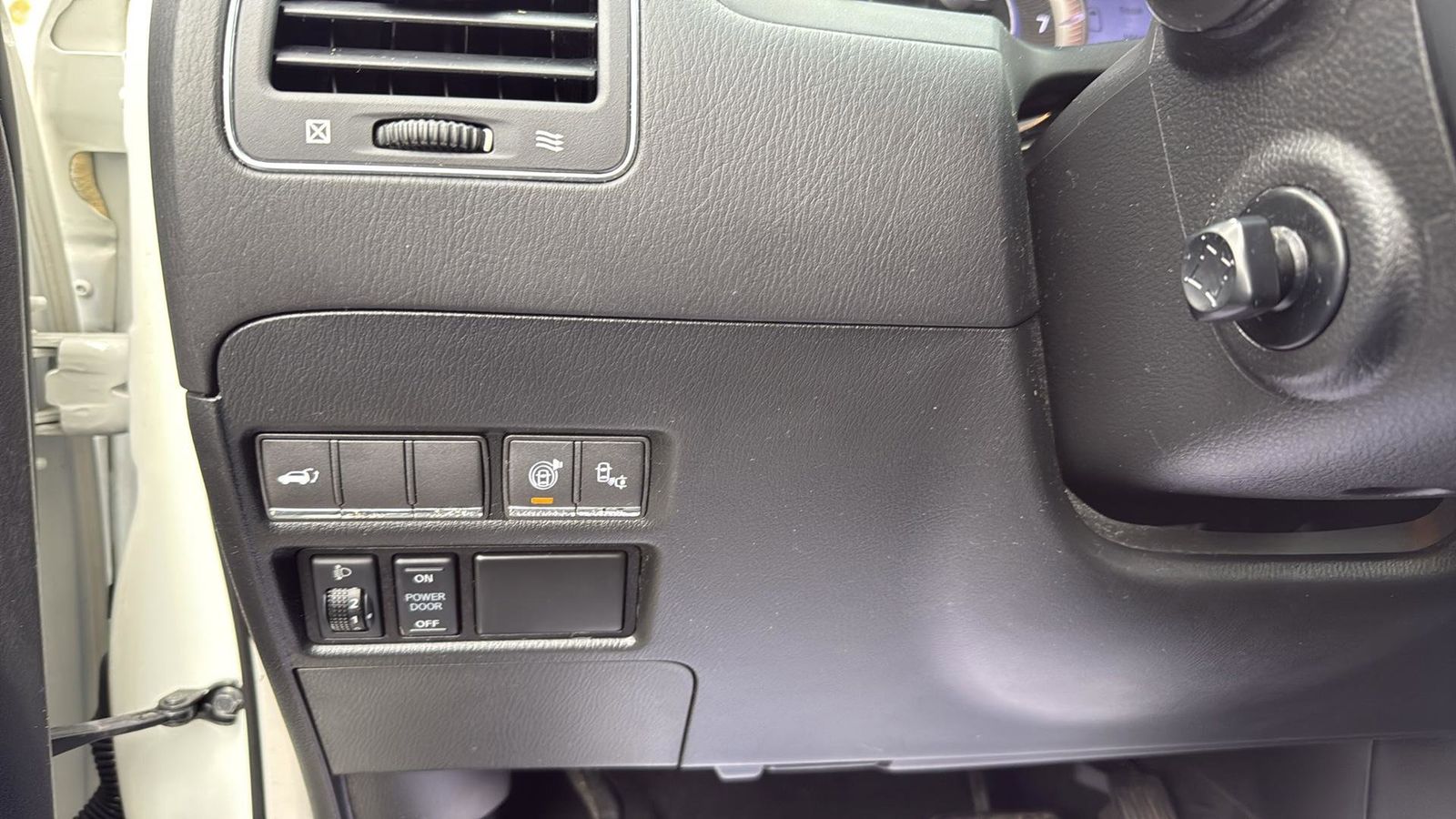 Used Car 2015 Infiniti Qx80  Base For Sale Under $15,000 In Austin, Texas