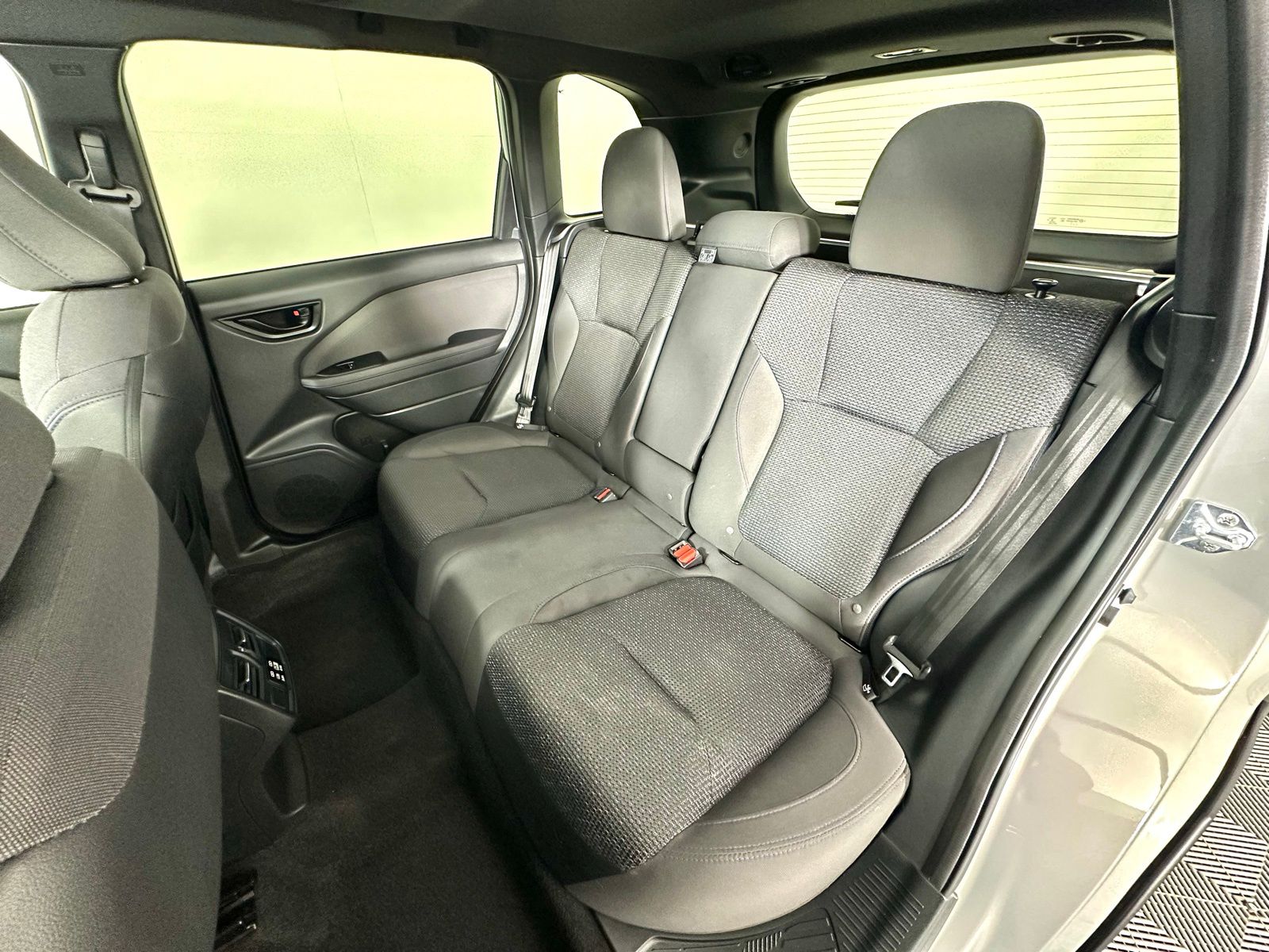 2025 Subaru Forester Premium - Photo 30
