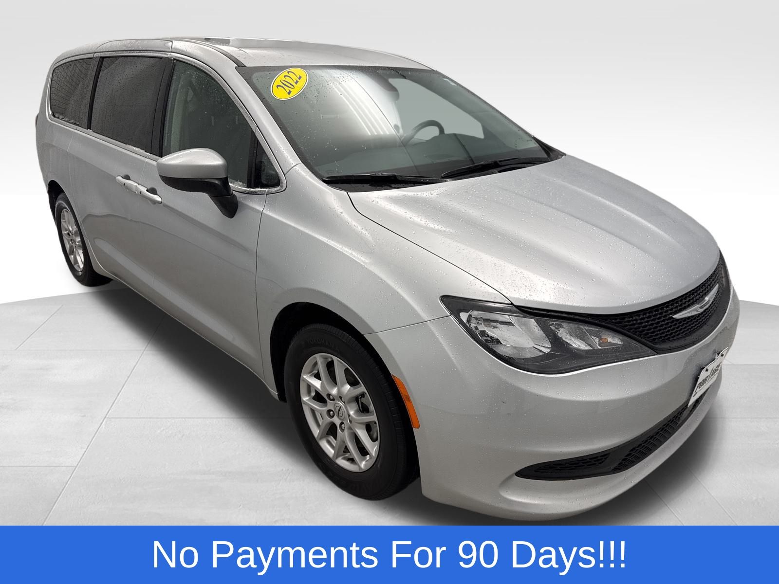 Silver Mist Clearcoat 2022 Chrysler Voyager LX FWD Minivan Front-Wheel Drive 9-Speed Automatic