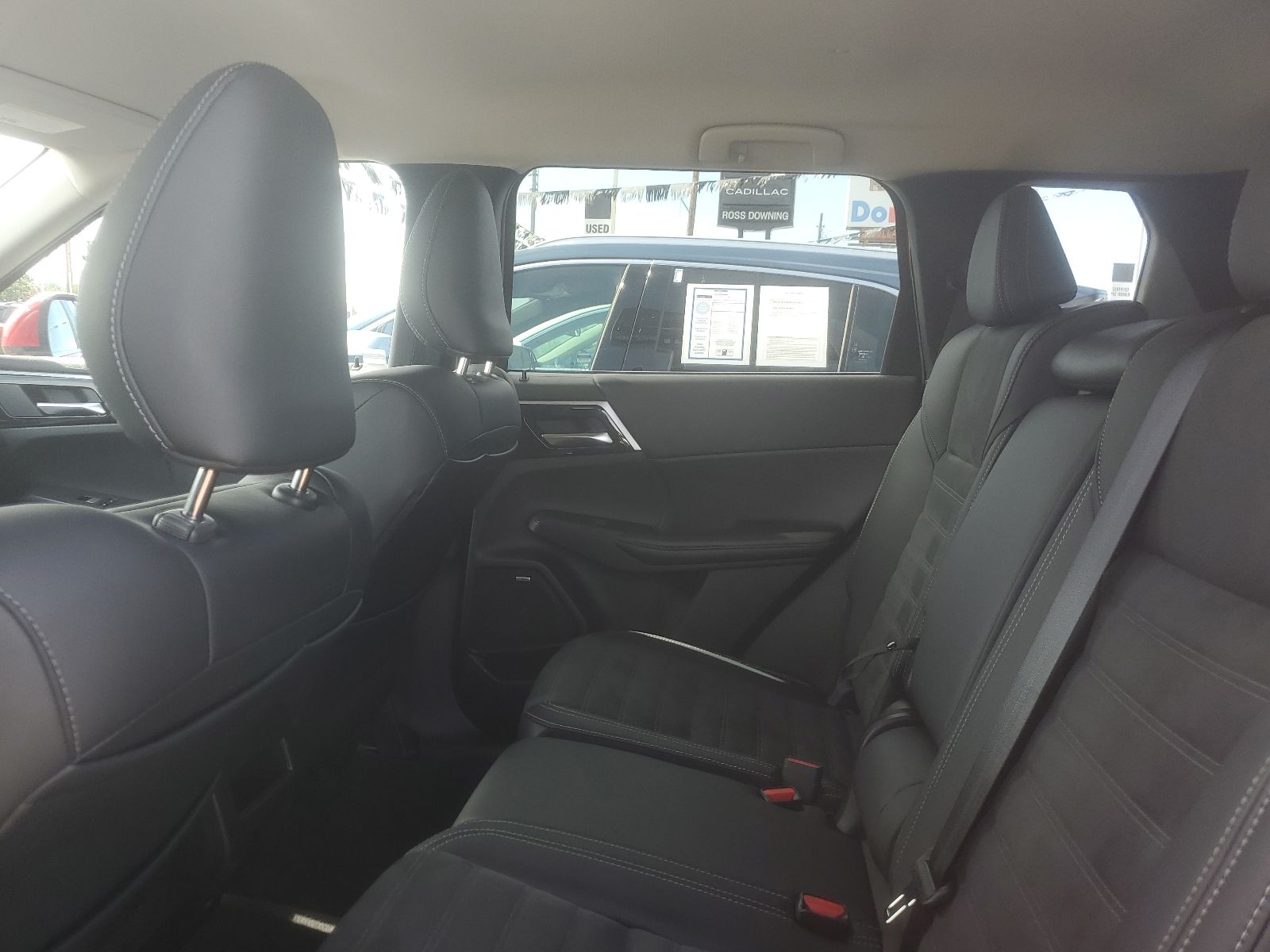 2025 Mitsubishi Outlander SE Red at Royal Nissan