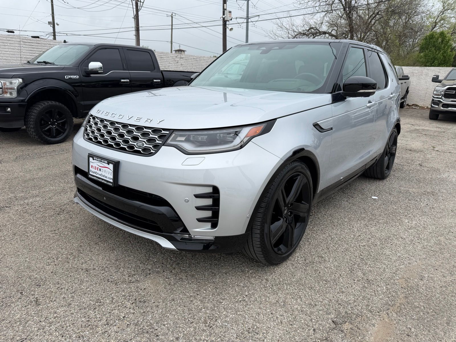 2024 Land Rover Discovery P360 Metropolitan AWD