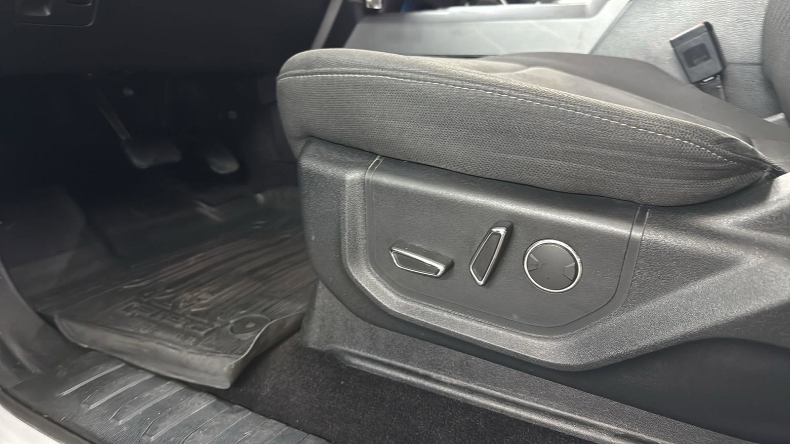 Used Car 2018 Ford F-150  Xlt For Sale Under $20,000 In Austin, Texas