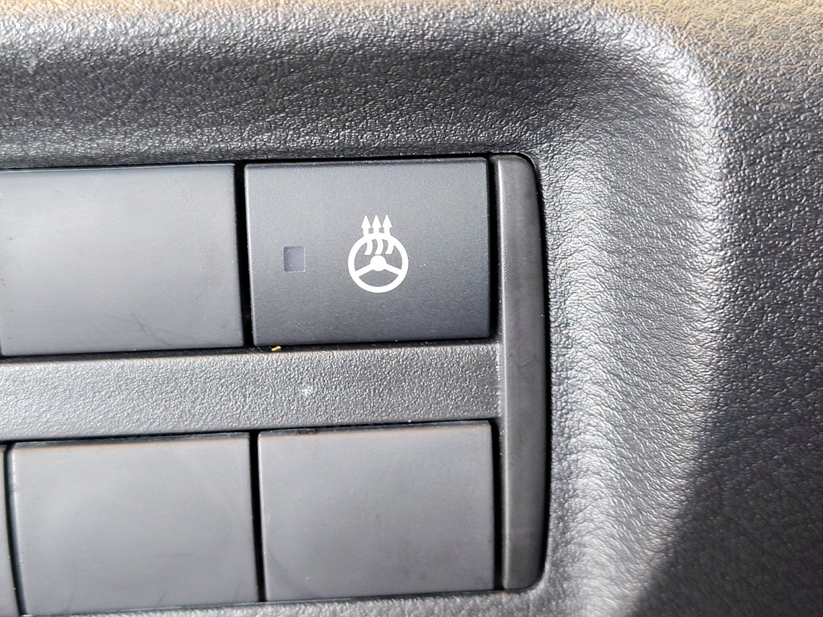 Used Car 2023 Nissan Kicks  Sr For Sale Under $20,000 In San Antonio, Texas