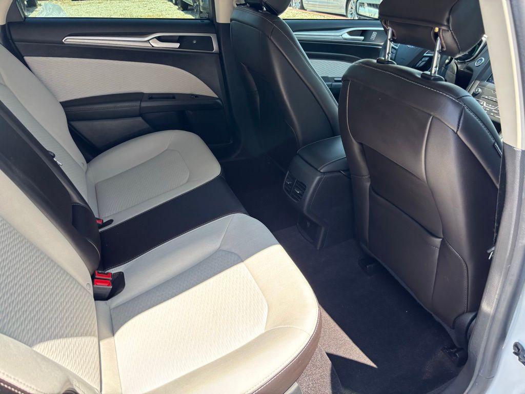 Used Car 2020 Ford Fusion  Se For Sale Under $15,000 In Austin, Texas